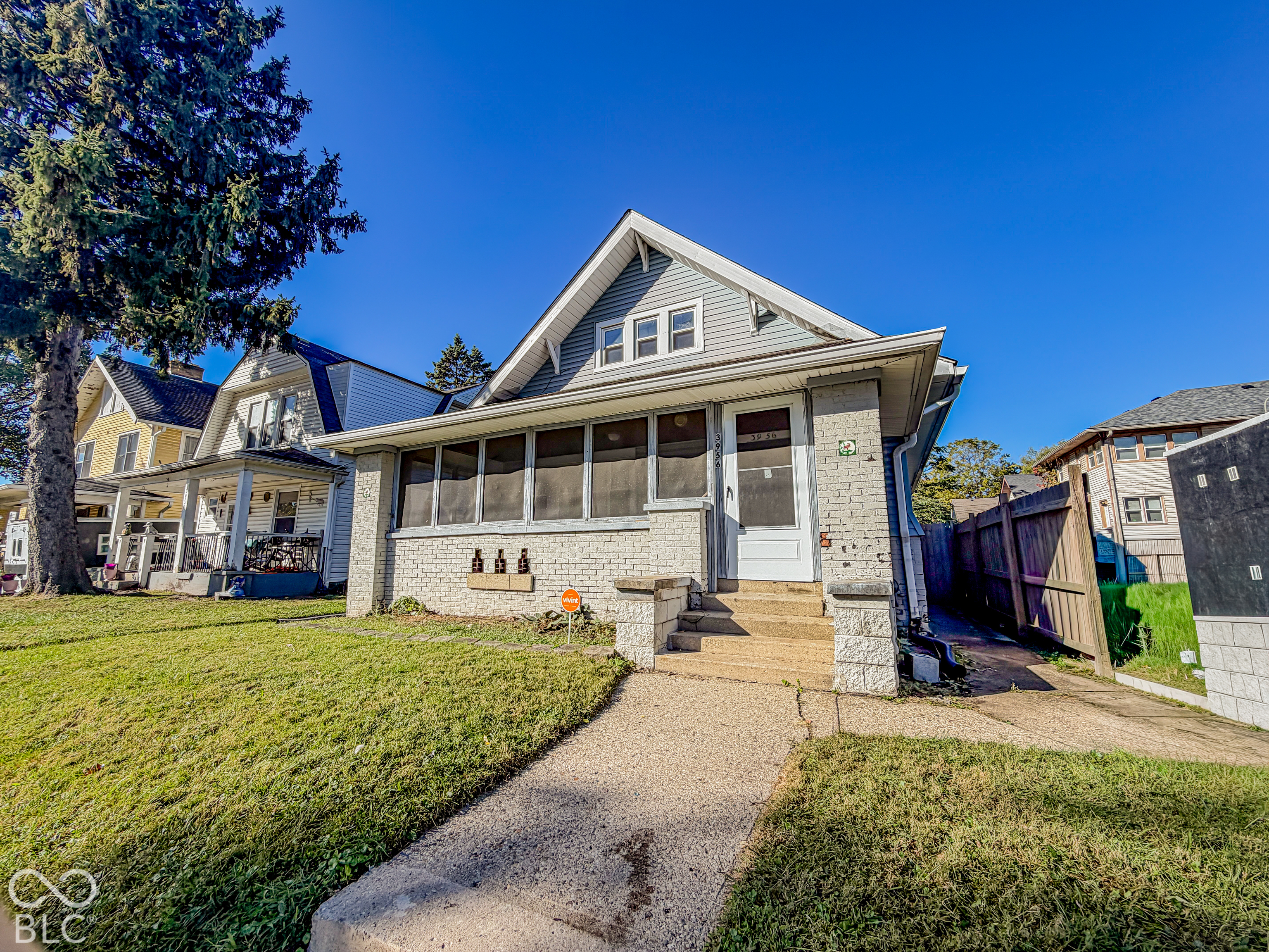 3956 Boulevard Place, Indianapolis, IN, 46208 photo 4 of 45