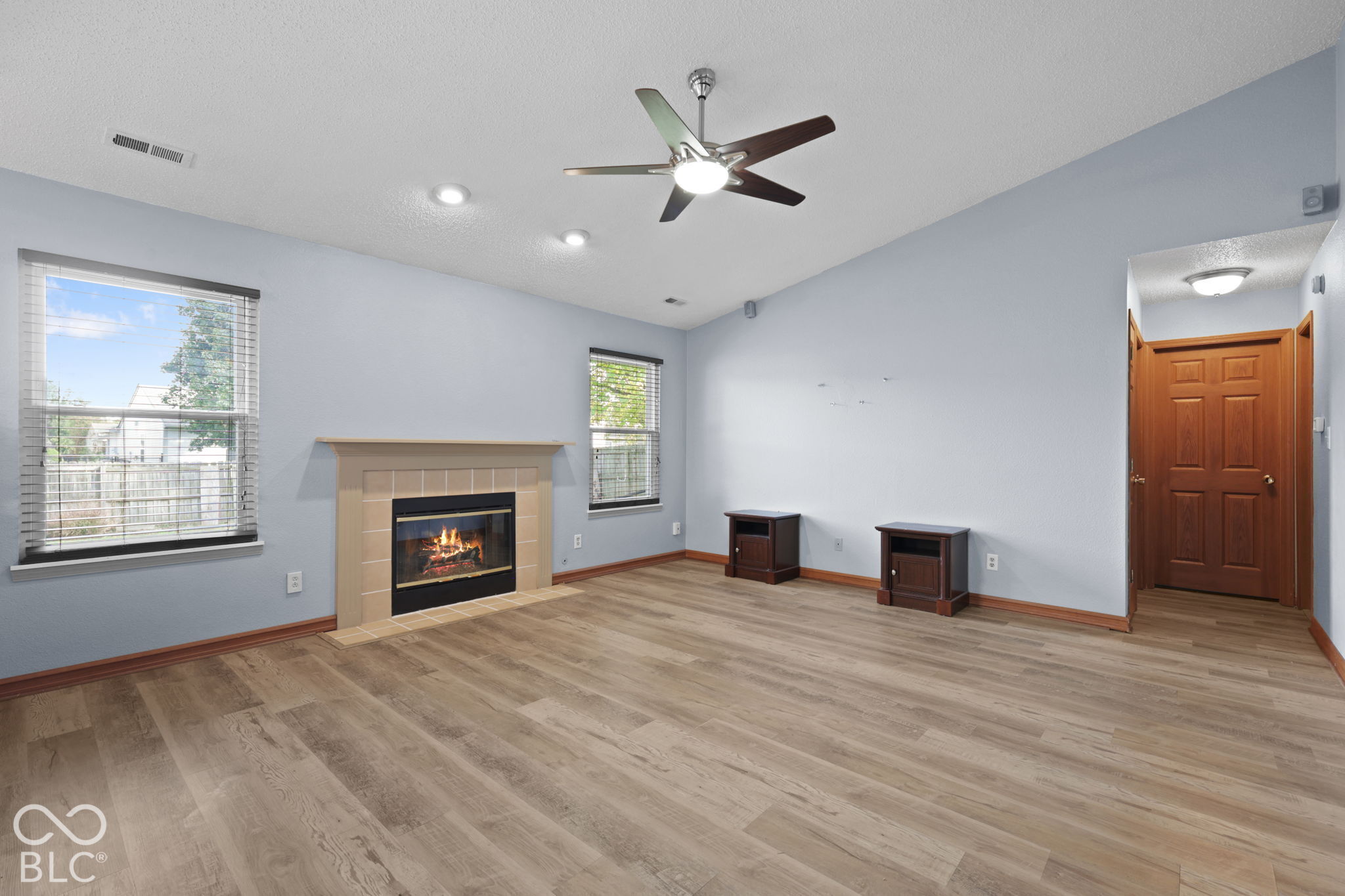 6315 River Valley Way, Indianapolis, IN, 46221 photo 4 of 31