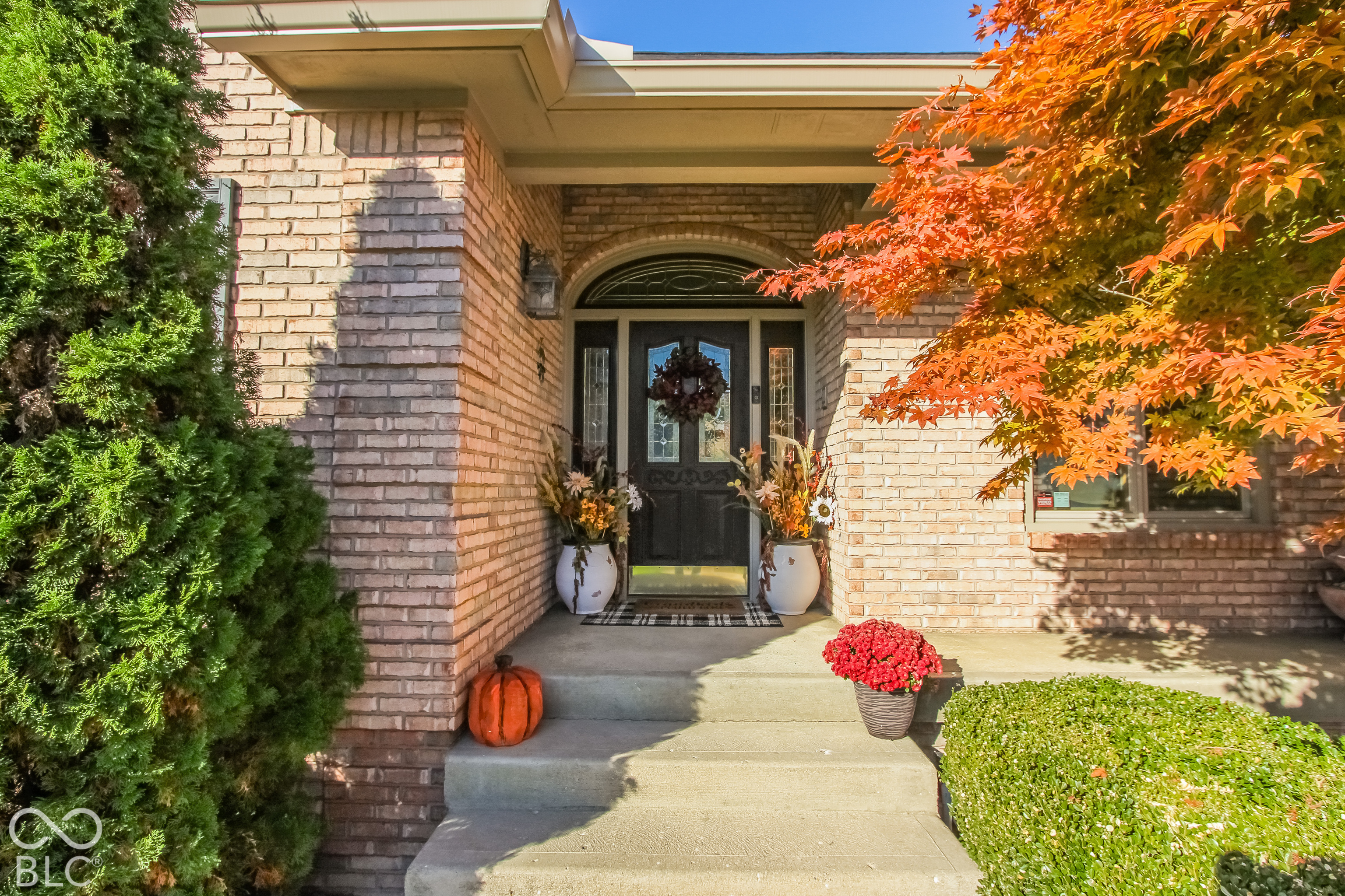 6432 Bentworth Way, Indianapolis, IN, 46237 photo 4 of 79