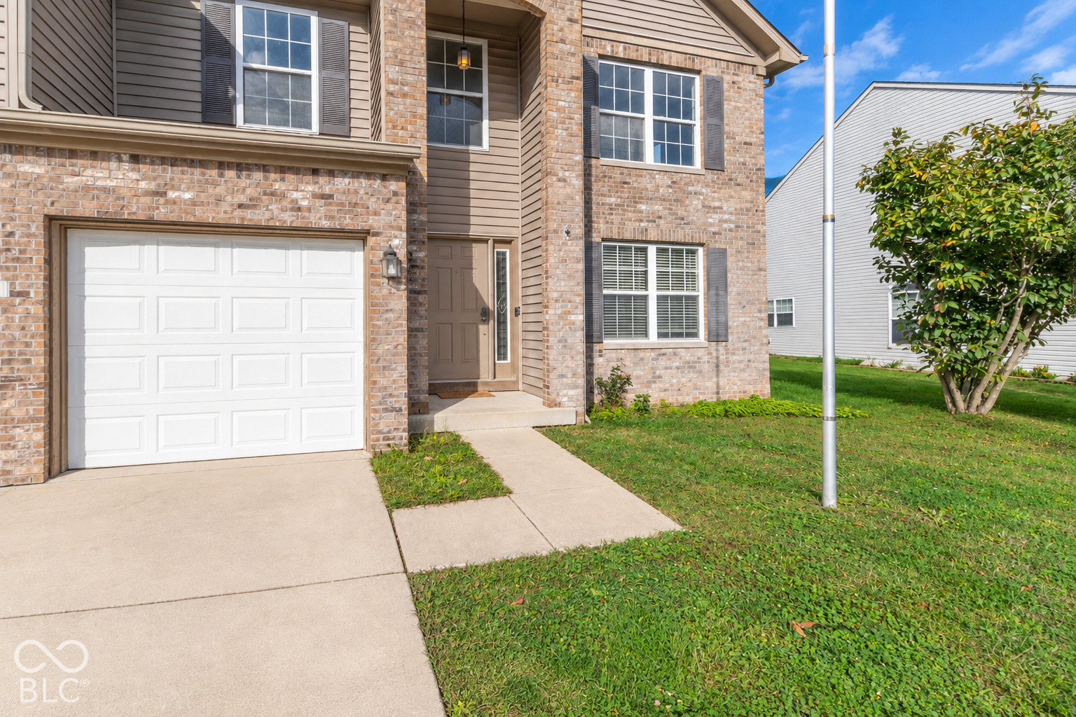 7632 Sleeping Ridge Drive, Indianapolis, IN, 46217 photo 4 of 45