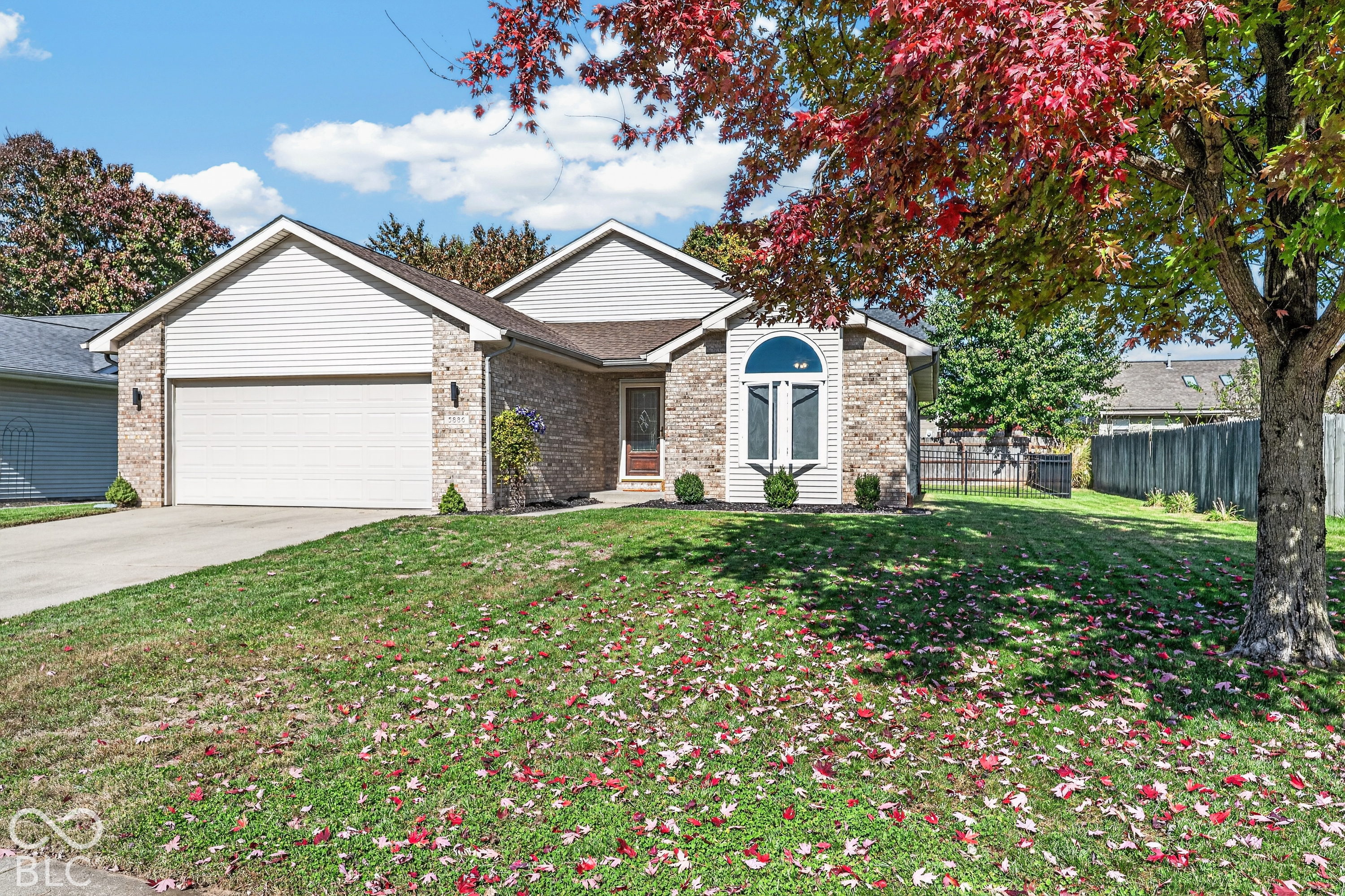 5886 Regency Drive, Columbus, IN, 47203 photo 4 of 40