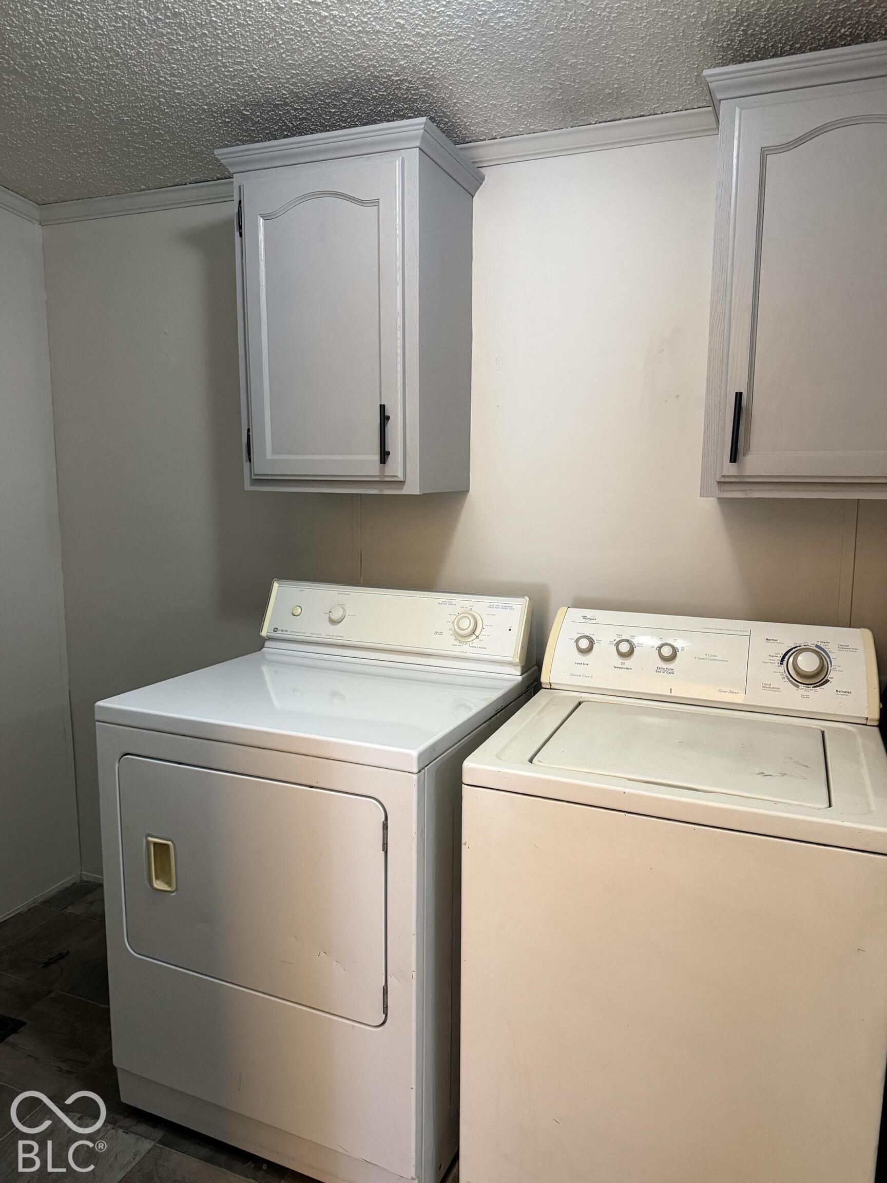 707 S Logan Street, Cayuga, IN, 47928 photo 4 of 21