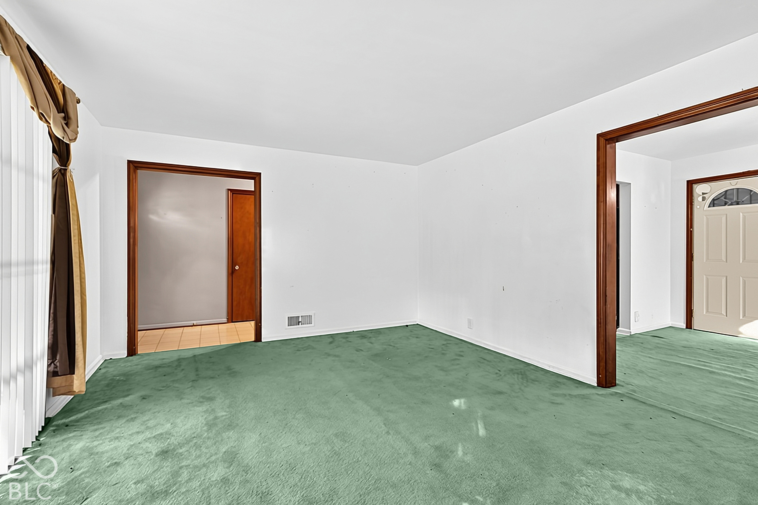 3609 N Lesley Avenue, Indianapolis, IN, 46218 photo 4 of 33