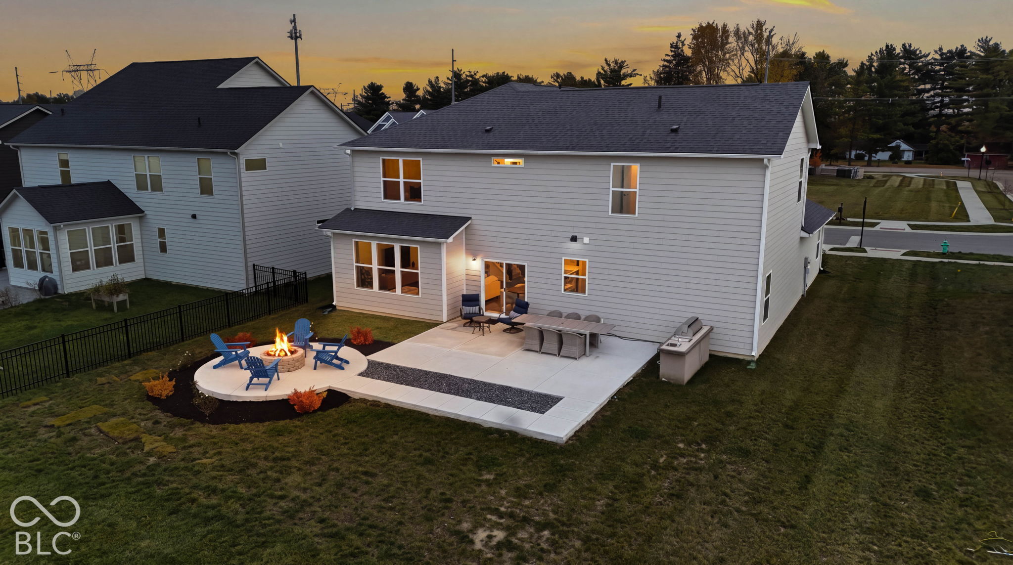 8410 Morgan Lane, Zionsville, IN, 46077 photo 4 of 73