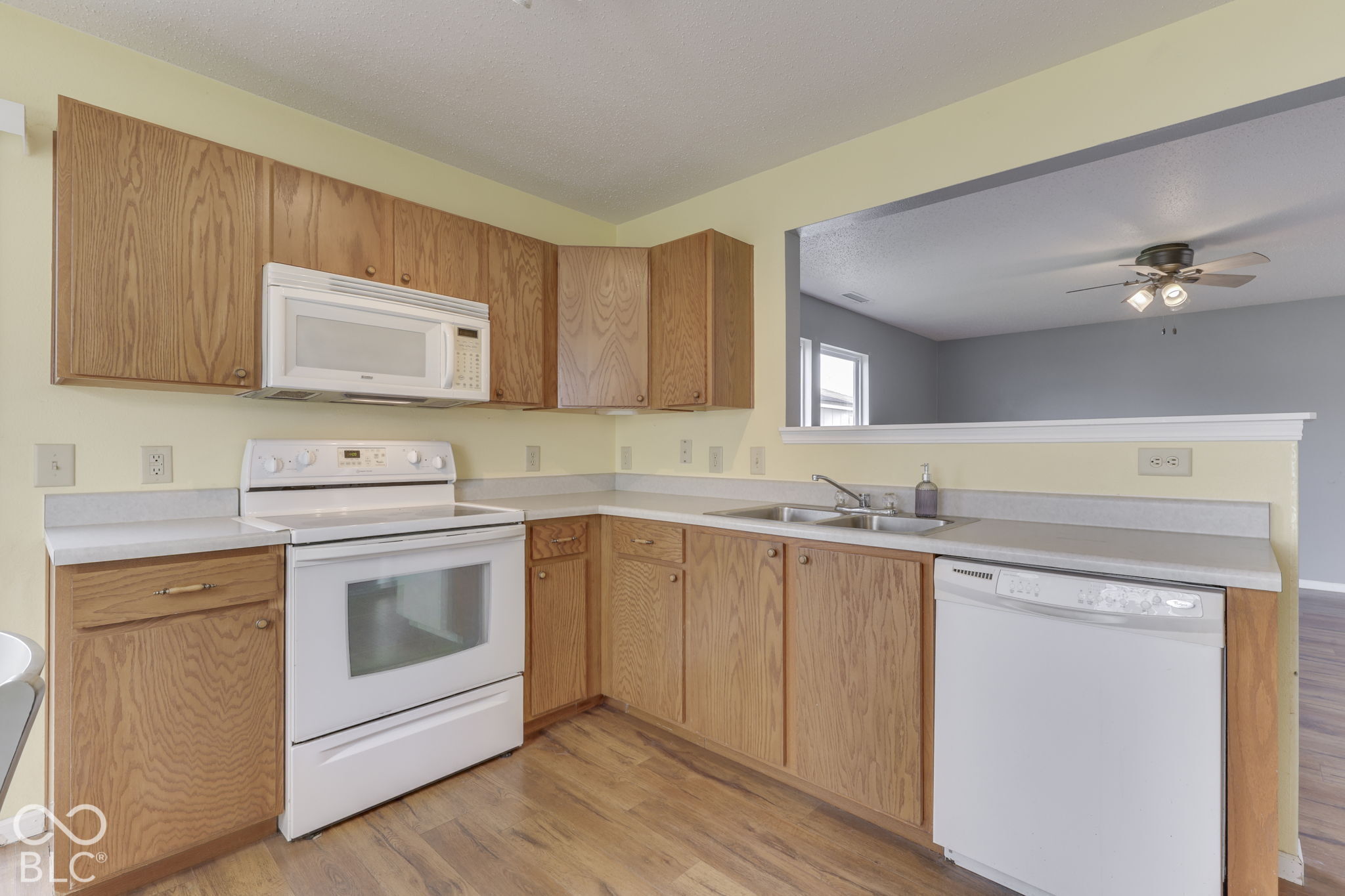 7952 States Bend Drive, Indianapolis, IN, 46239 photo 4 of 86