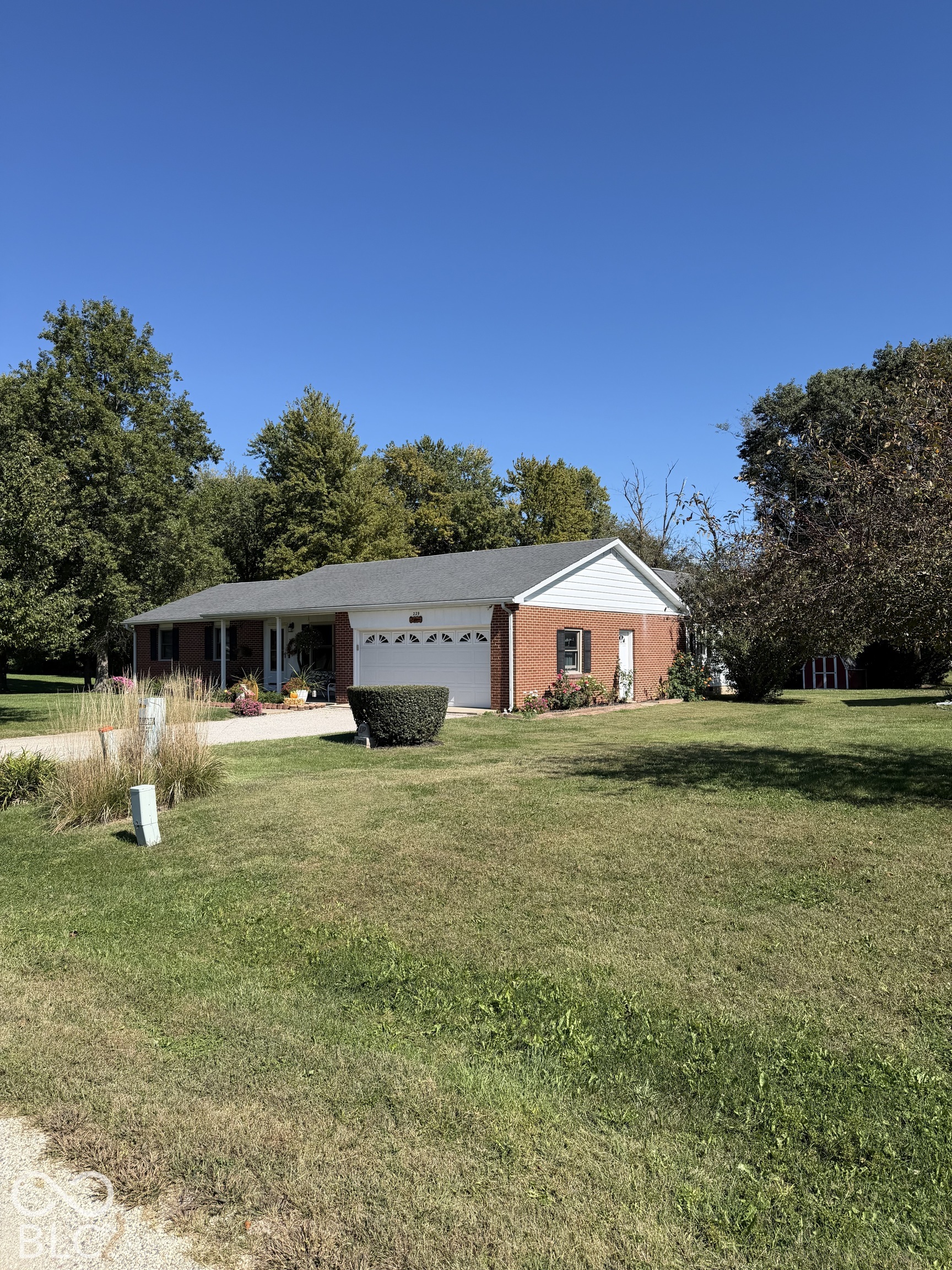 229 S Hillcrest Drive, Rockville, IN, 47872 photo 4 of 94