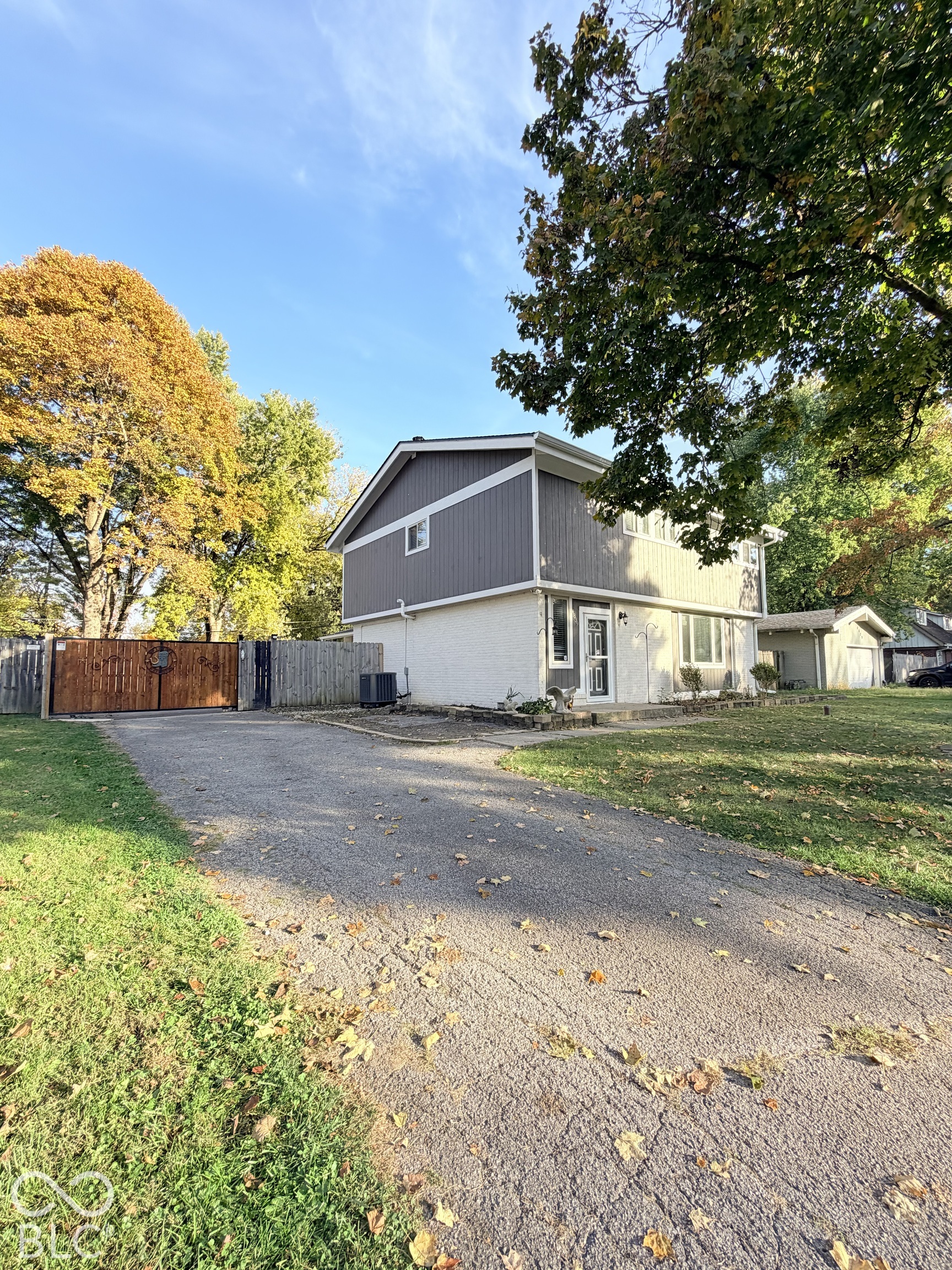 4839 Alameda Road, Indianapolis, IN, 46228 photo 4 of 54