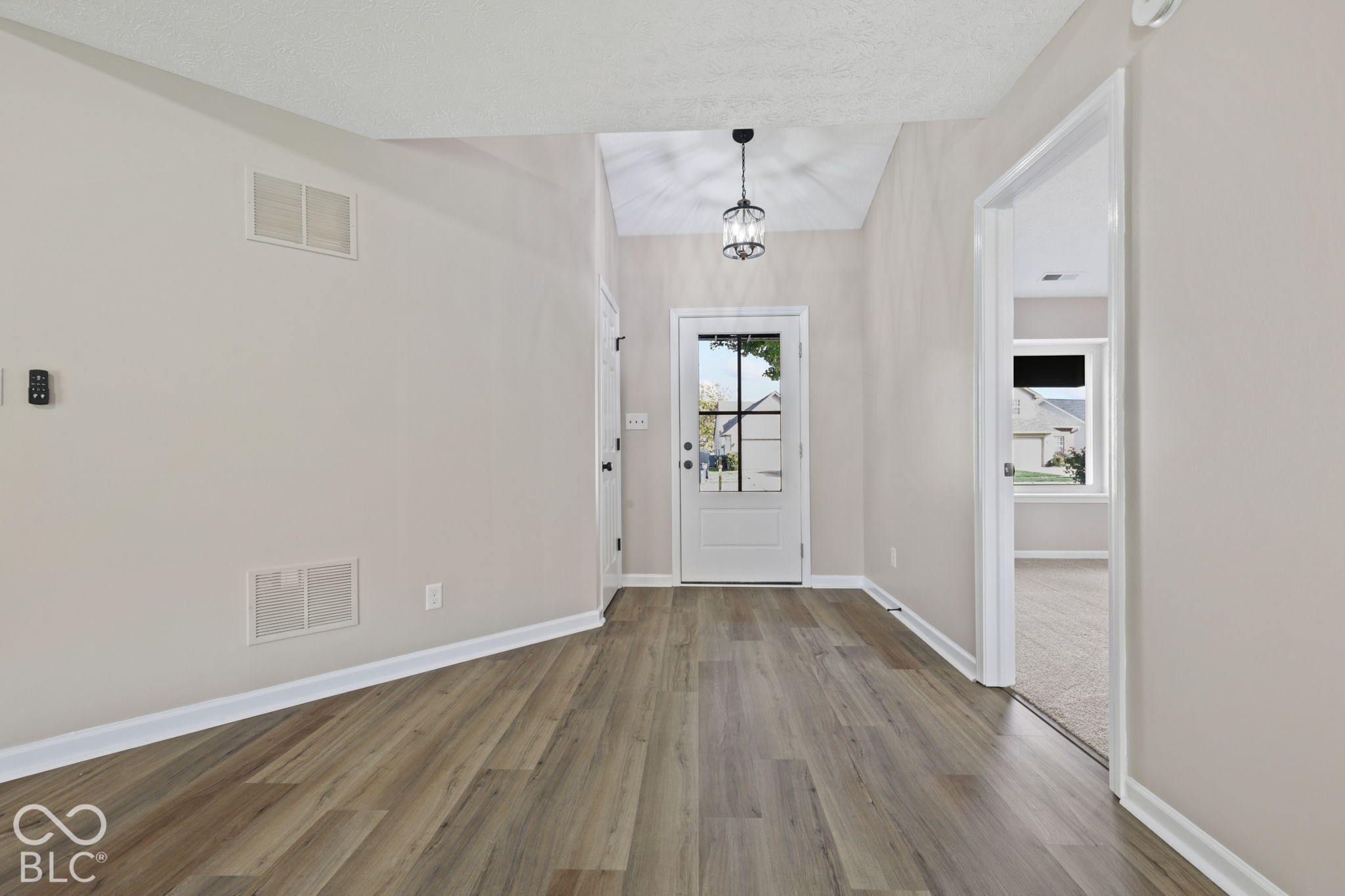 134 Tracy Ridge Boulevard, Whiteland, IN, 46184 photo 4 of 35