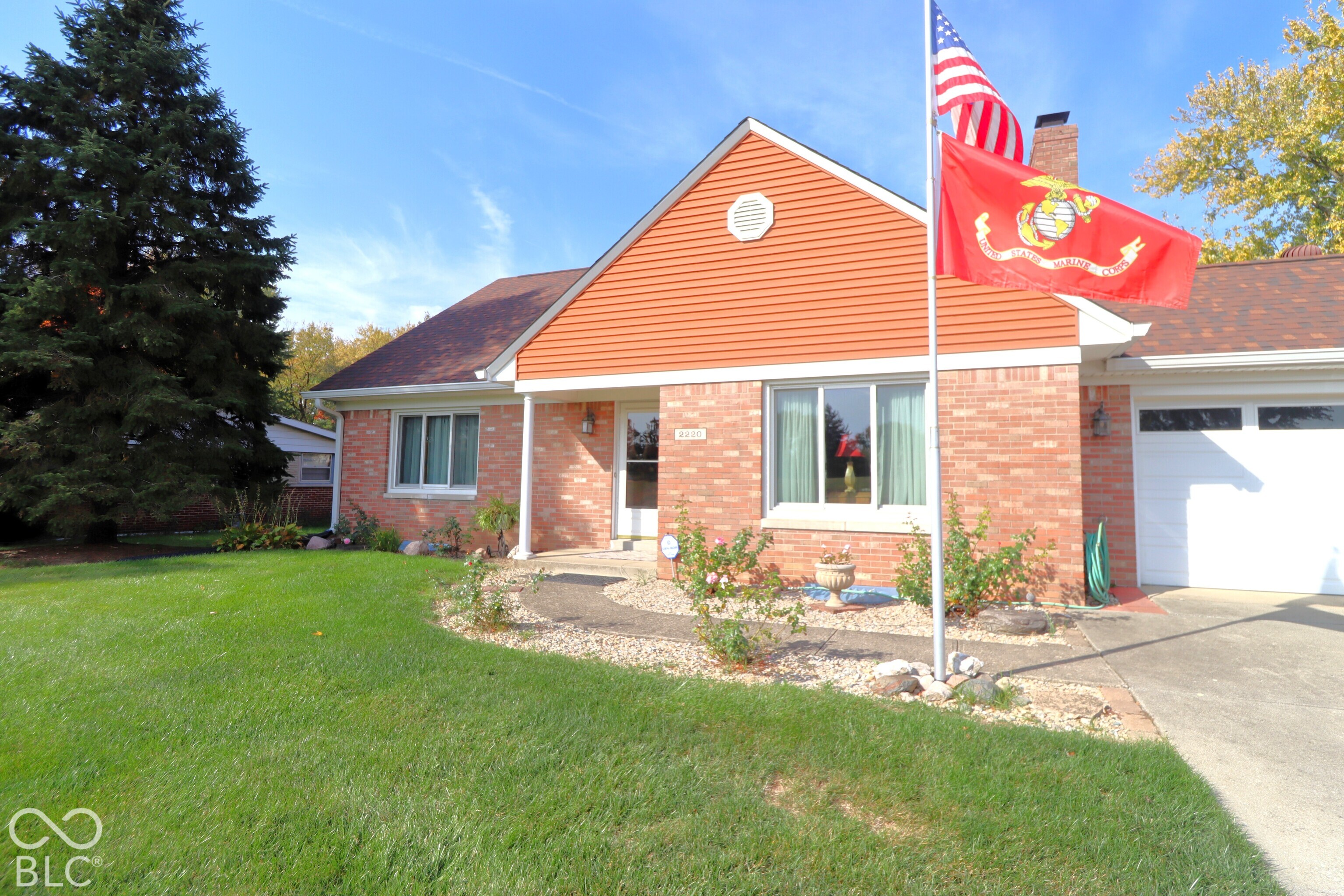 2220 Woodcrest Road, Indianapolis, IN, 46227 photo 4 of 54