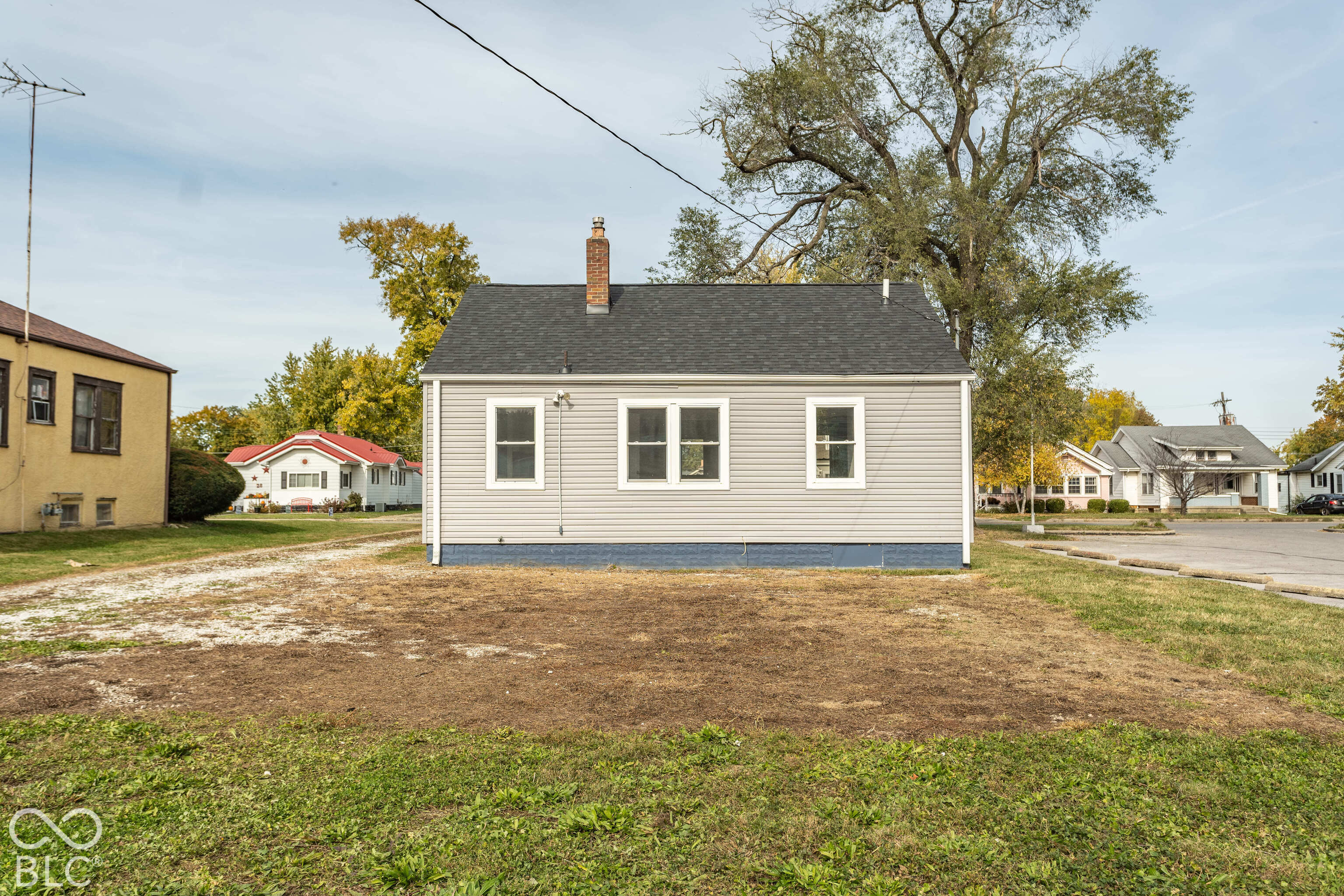 25 W 38th Street, Anderson, IN, 46013 photo 4 of 16