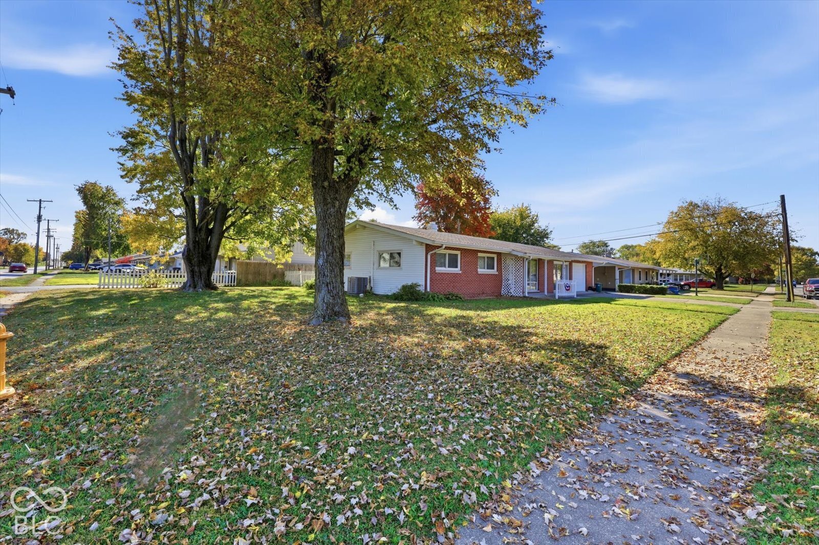 905 Hemlock Street, Shelbyville, IN, 46176 photo 4 of 28