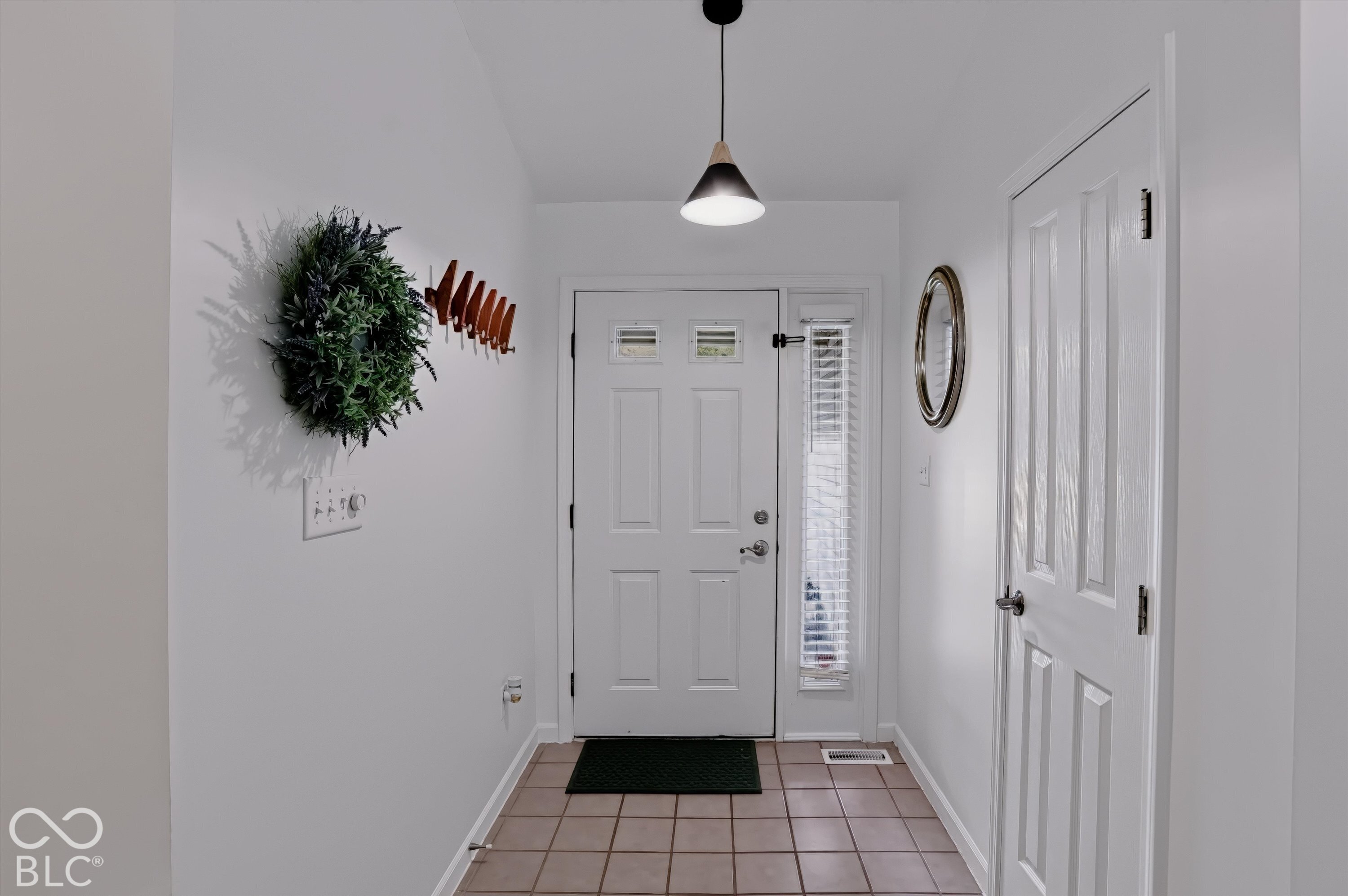 6610 Wilderness Trail, Fishers, IN, 46038 photo 4 of 54