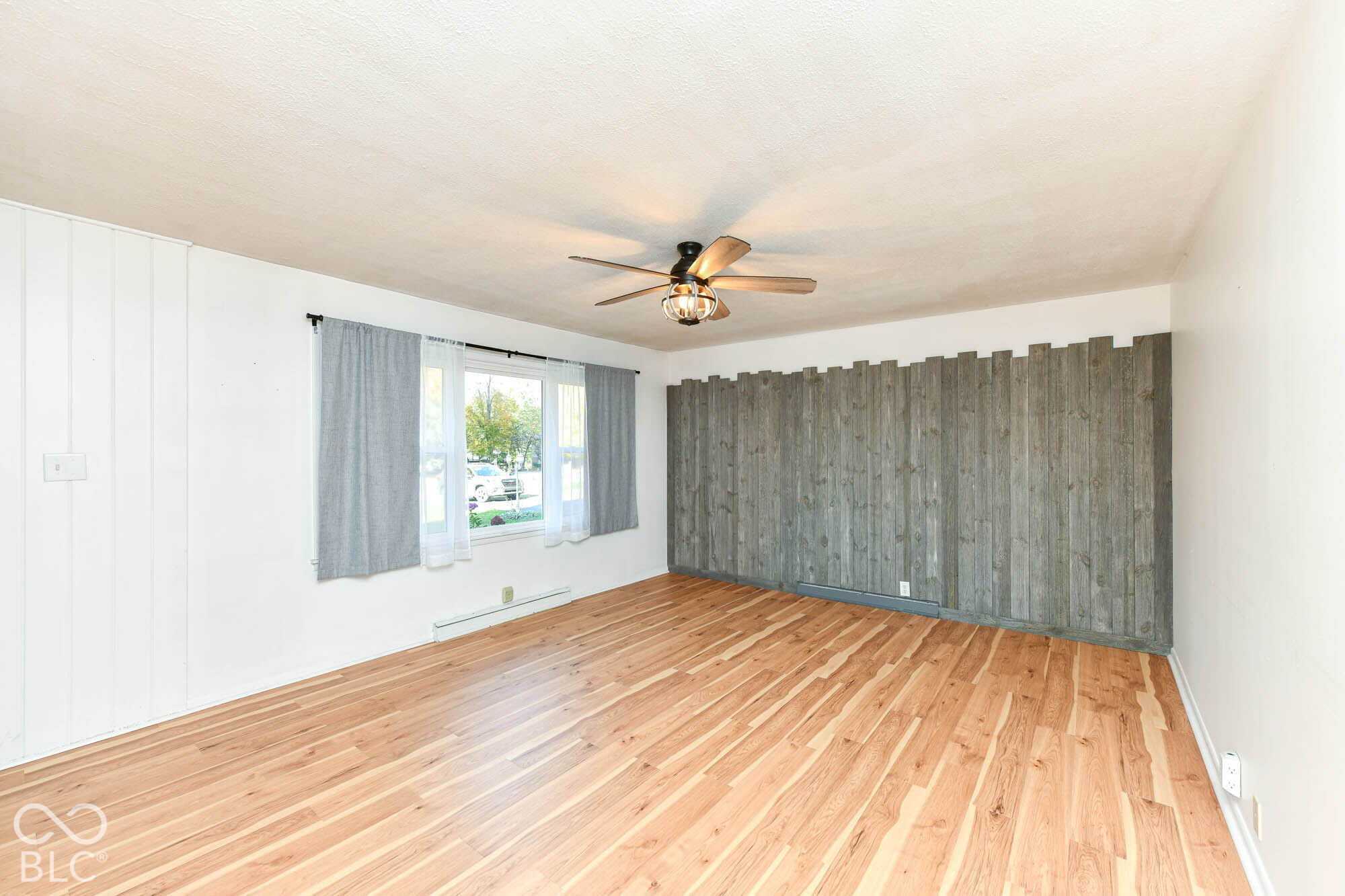 2335 E Loretta Drive, Indianapolis, IN, 46227 photo 4 of 23