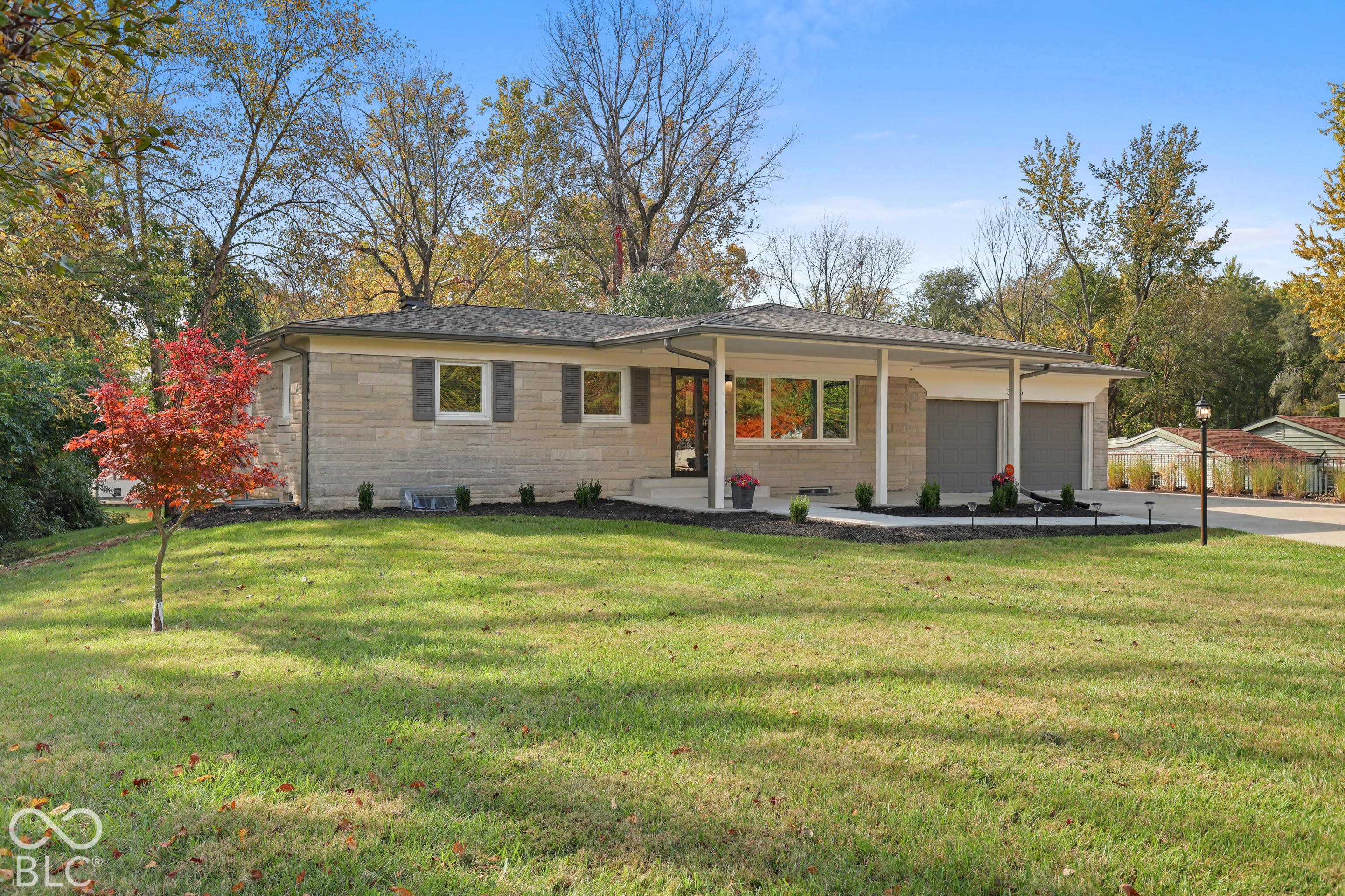 3235 E Loretta Drive, Indianapolis, IN, 46227 photo 4 of 56