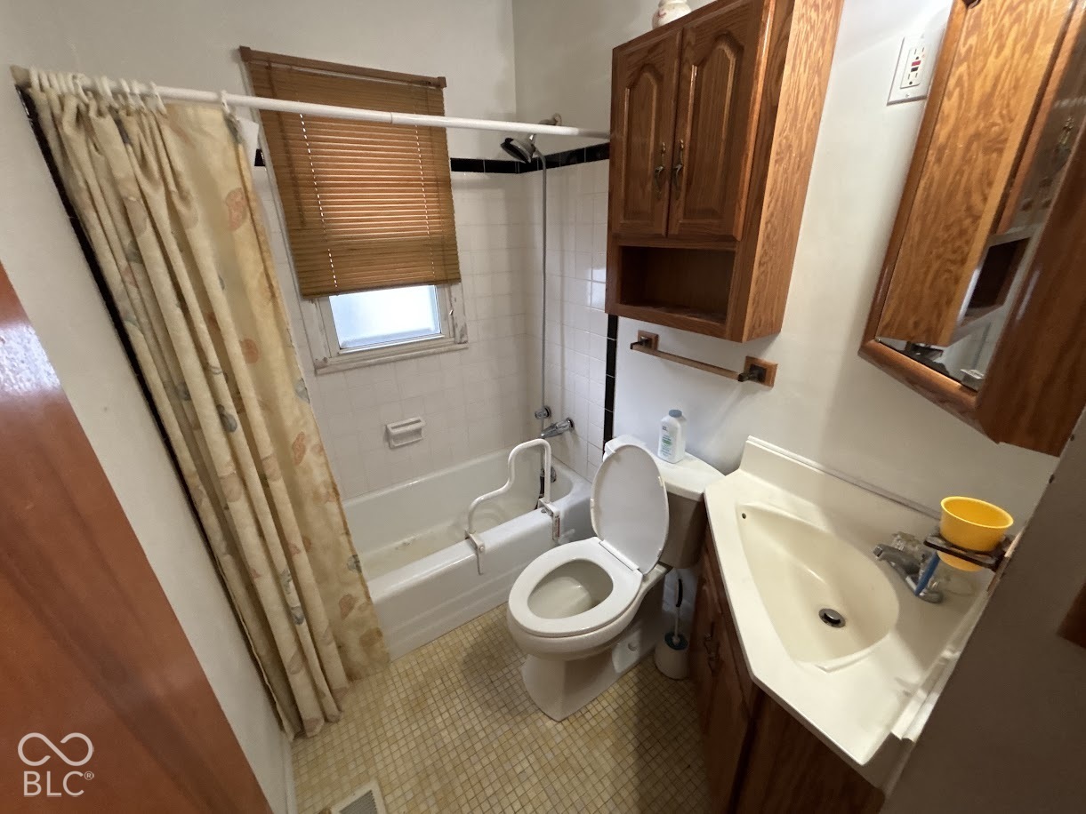 3431 Belmar, Indianapolis, IN, 46226 photo 4 of 16