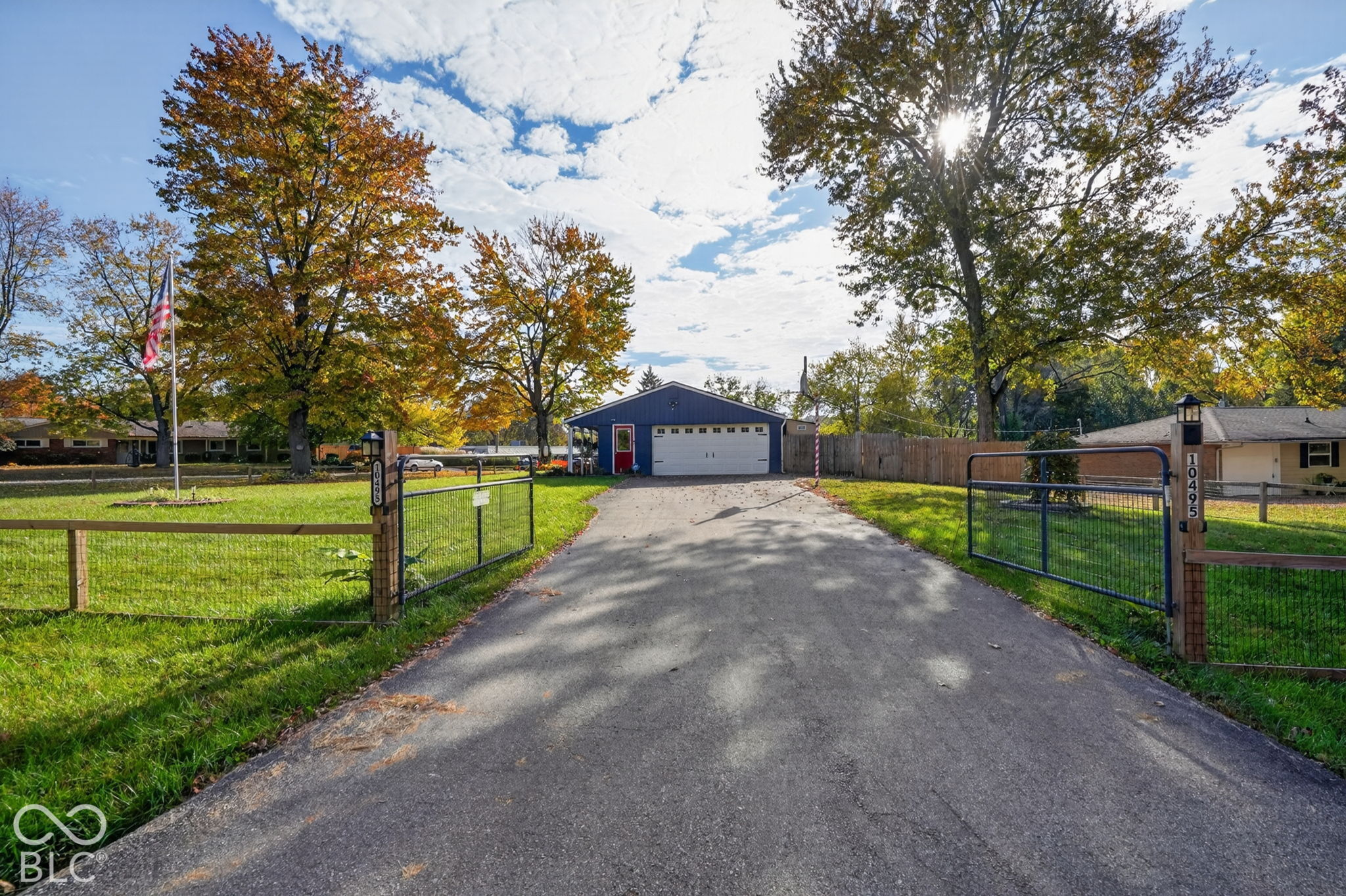 10495 Orchard Park W, Carmel, IN, 46280 photo 4 of 47
