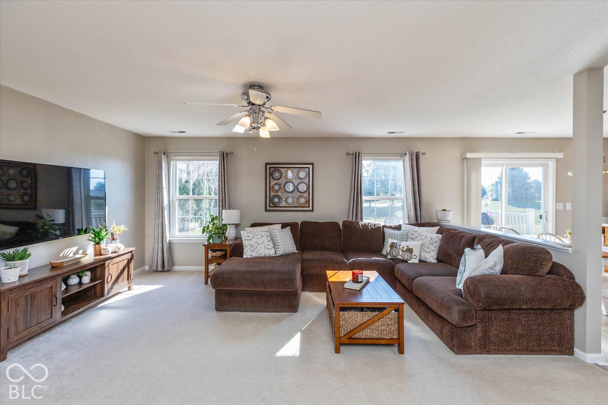 6437 Green Grass Lane, Whitestown, IN, 46075 photo 4 of 25