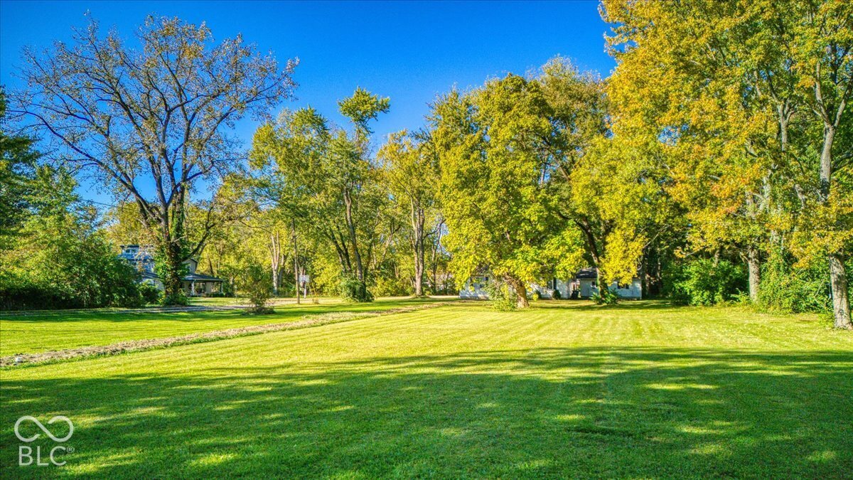 7200 Highland Road, Indianapolis, IN, 46268 photo 4 of 46