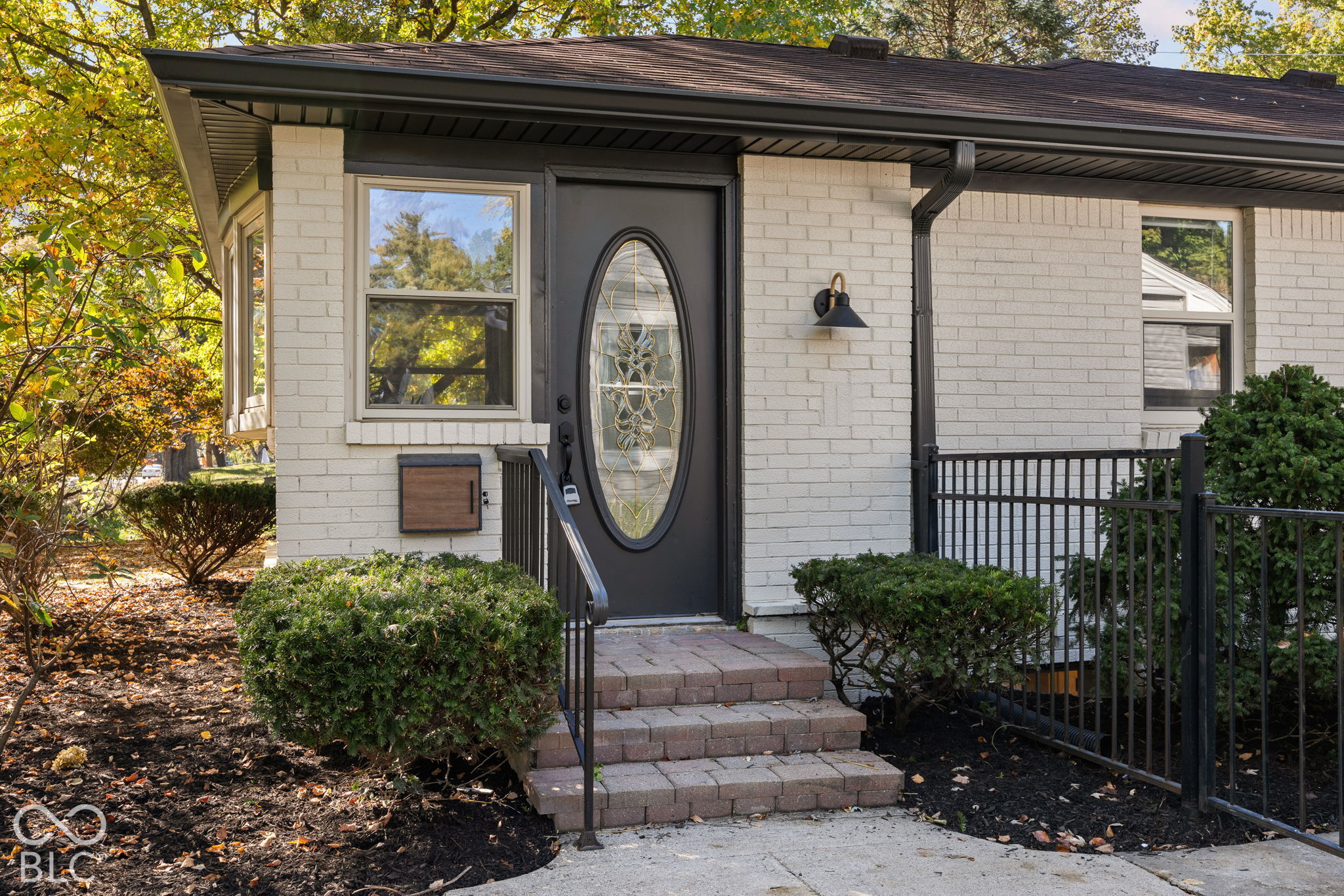 5602 Primrose Avenue, Indianapolis, IN, 46220 photo 4 of 66