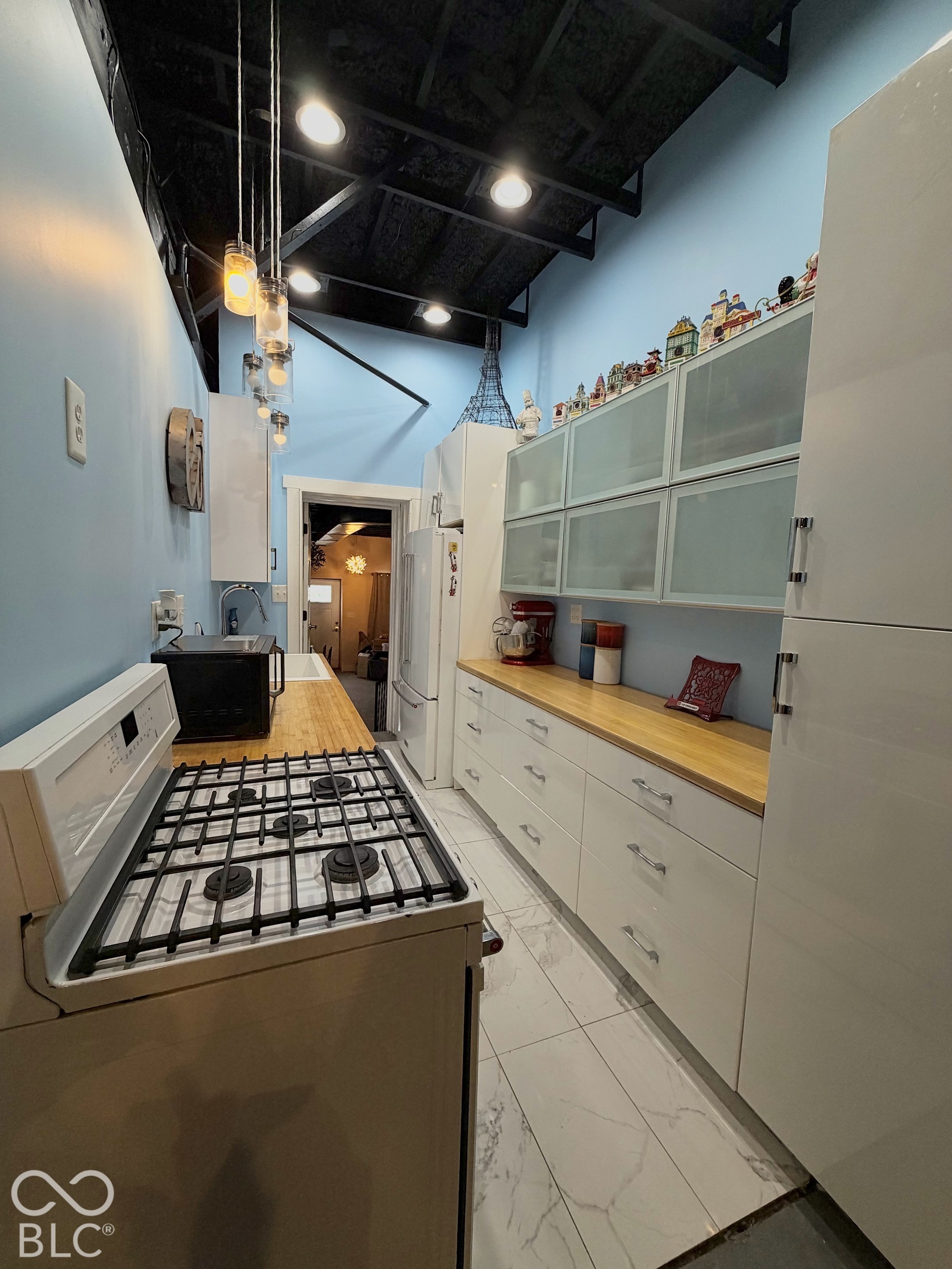 2421 Central Avenue, Indianapolis, IN, 46205 photo 4 of 11