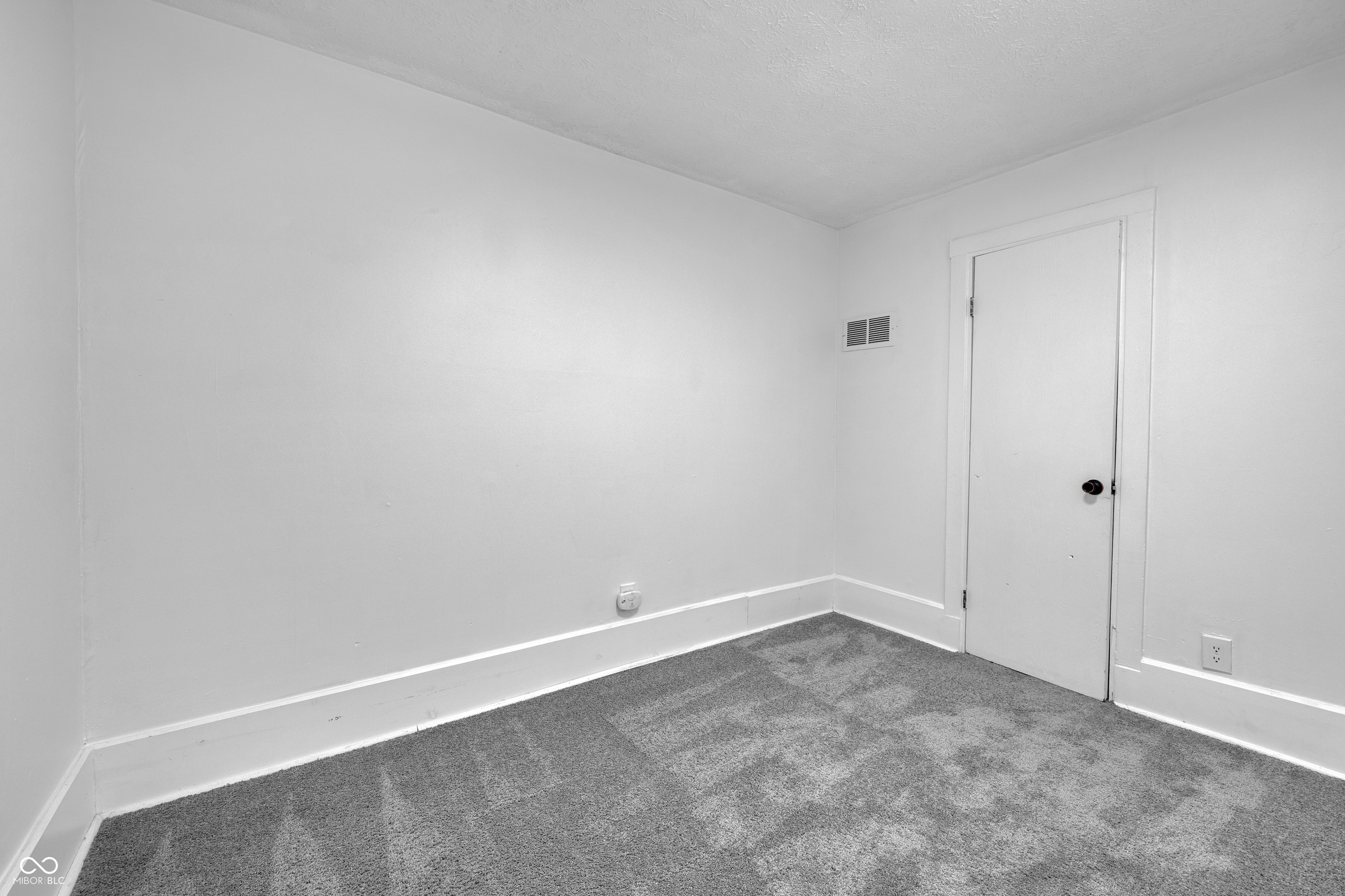 5953 Rawles Avenue, Indianapolis, IN, 46219 photo 5 of 13
