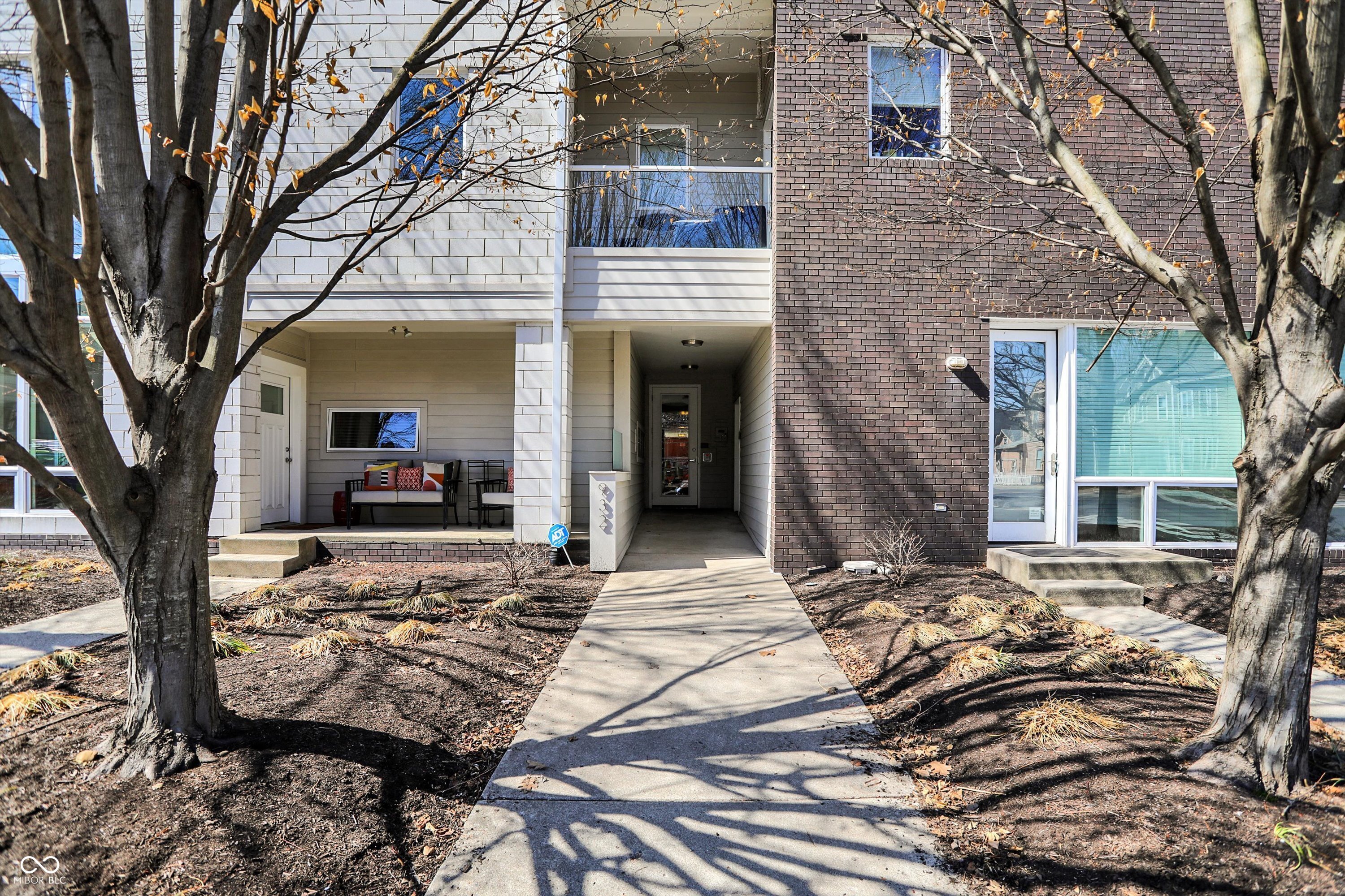 932 Broadway Street ## 15, Indianapolis, IN, 46202 photo 5 of 72