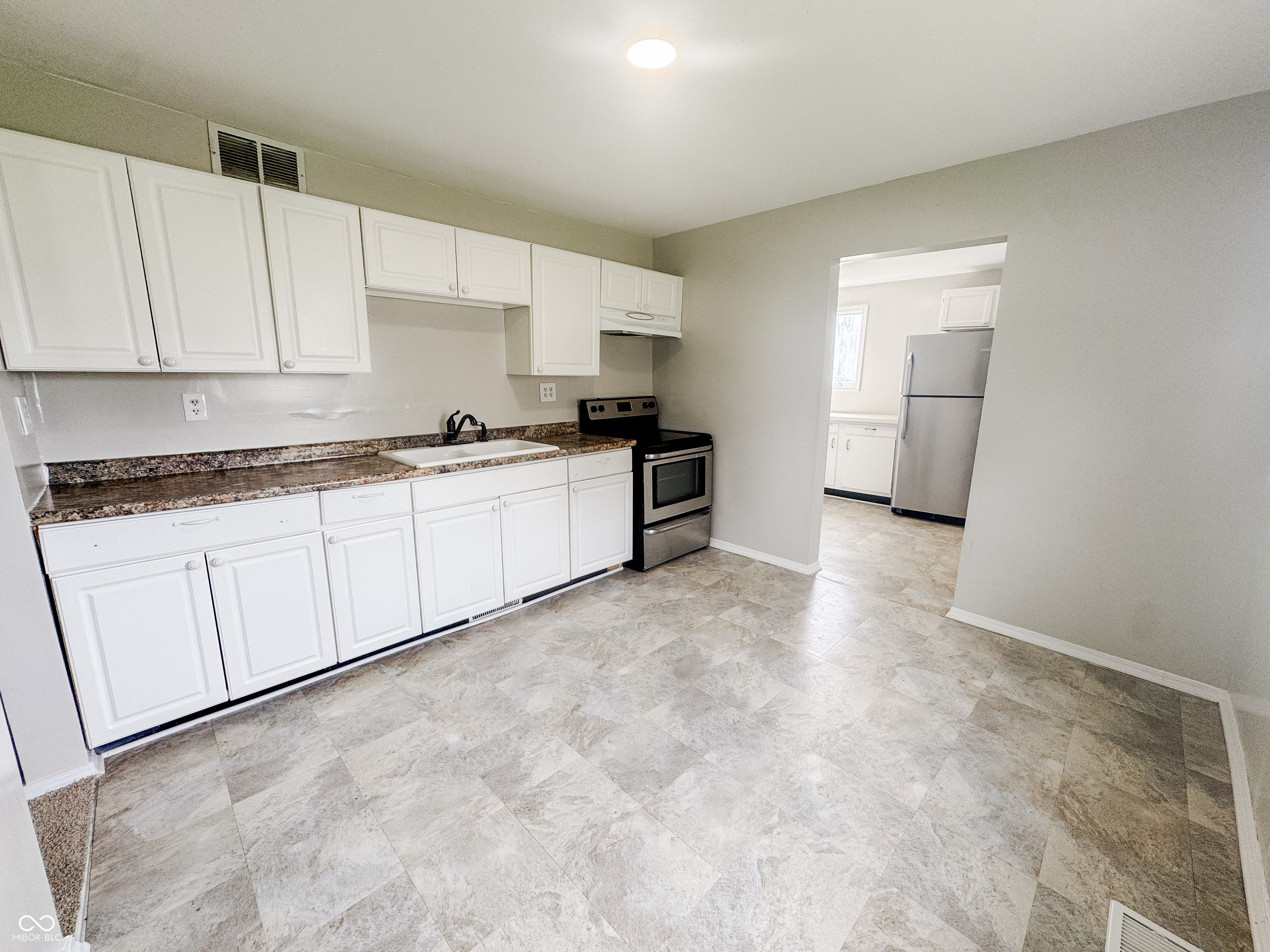 714 N Union Street, Kokomo, IN, 46901 photo 5 of 17