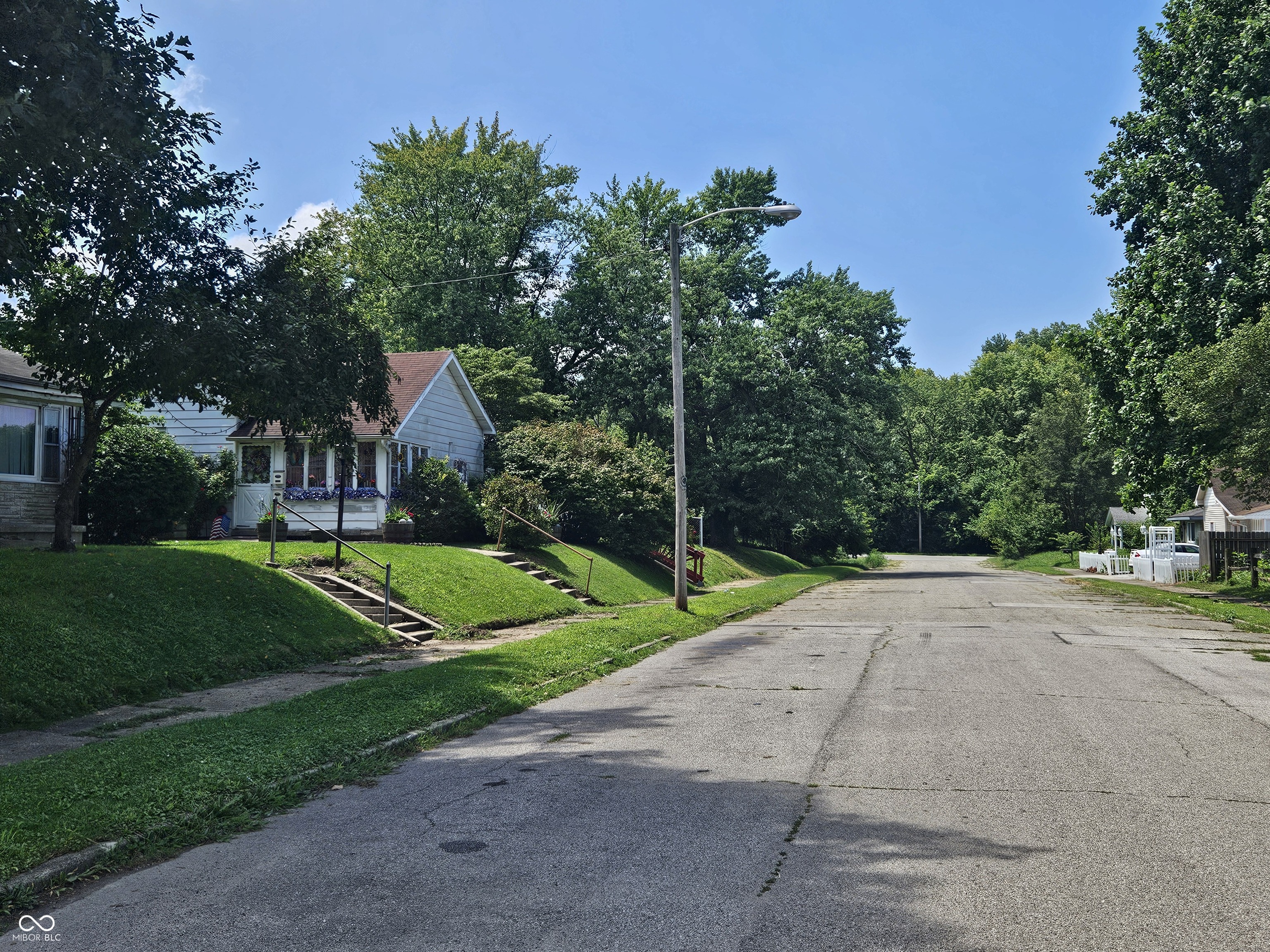 1217 W 1st Street, Anderson, IN, 46016 photo 5 of 5