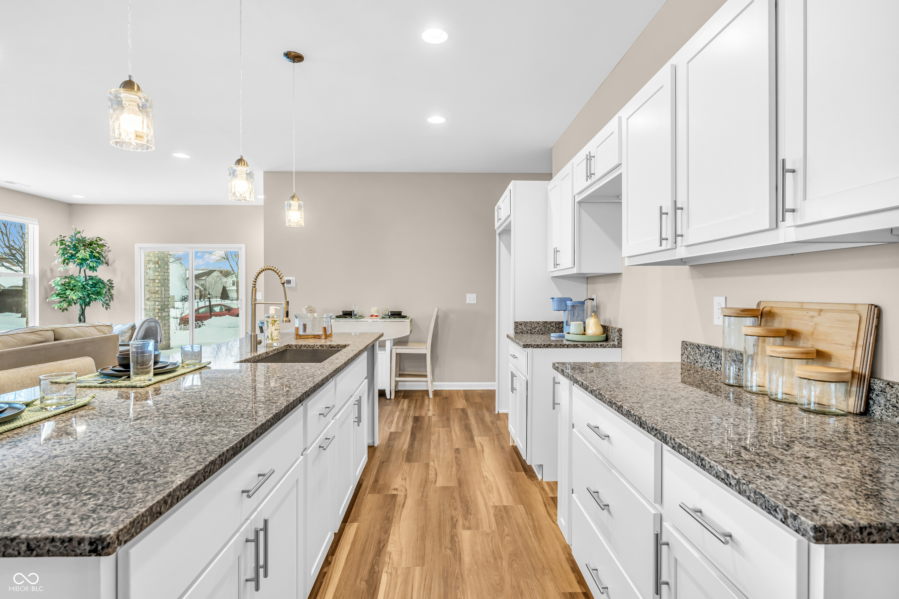 7749 Silver Fox Drive, Indianapolis, IN, 46217 photo 5 of 28