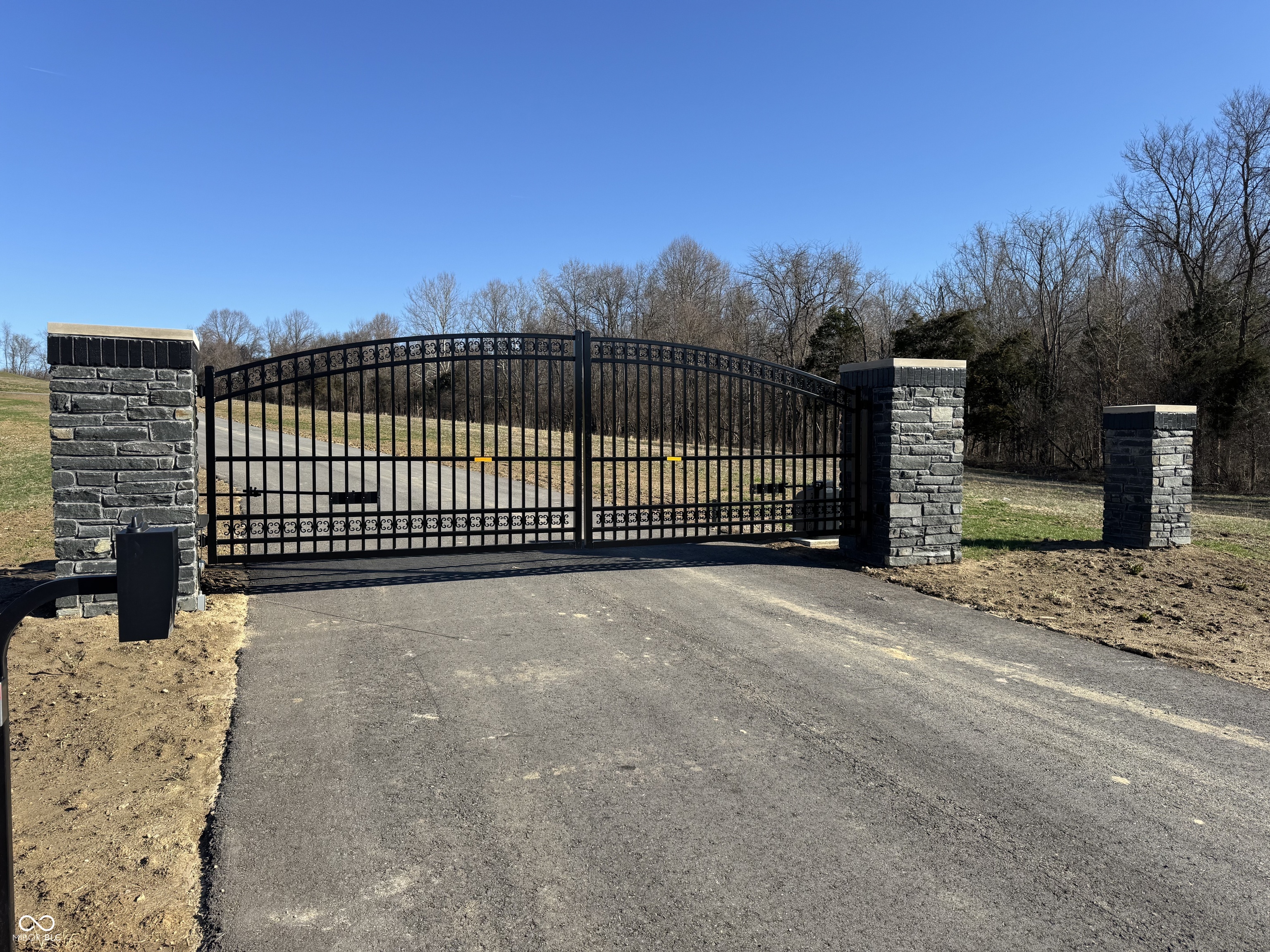 5830 W STATE RD 144, Greenwood, IN, 46143 photo 5 of 5