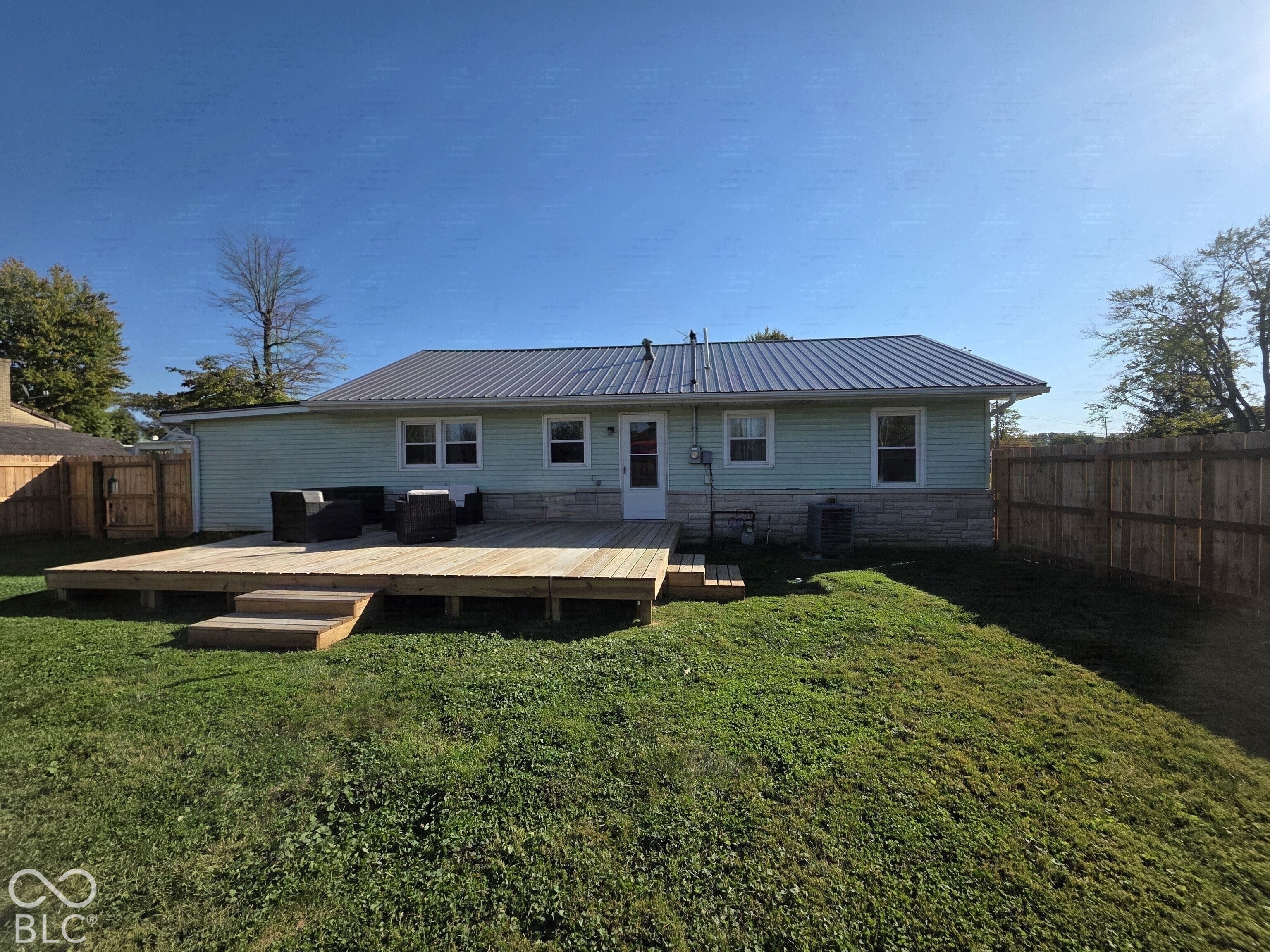 404 W Mulberry Street, Westport, IN, 47283 photo 5 of 18