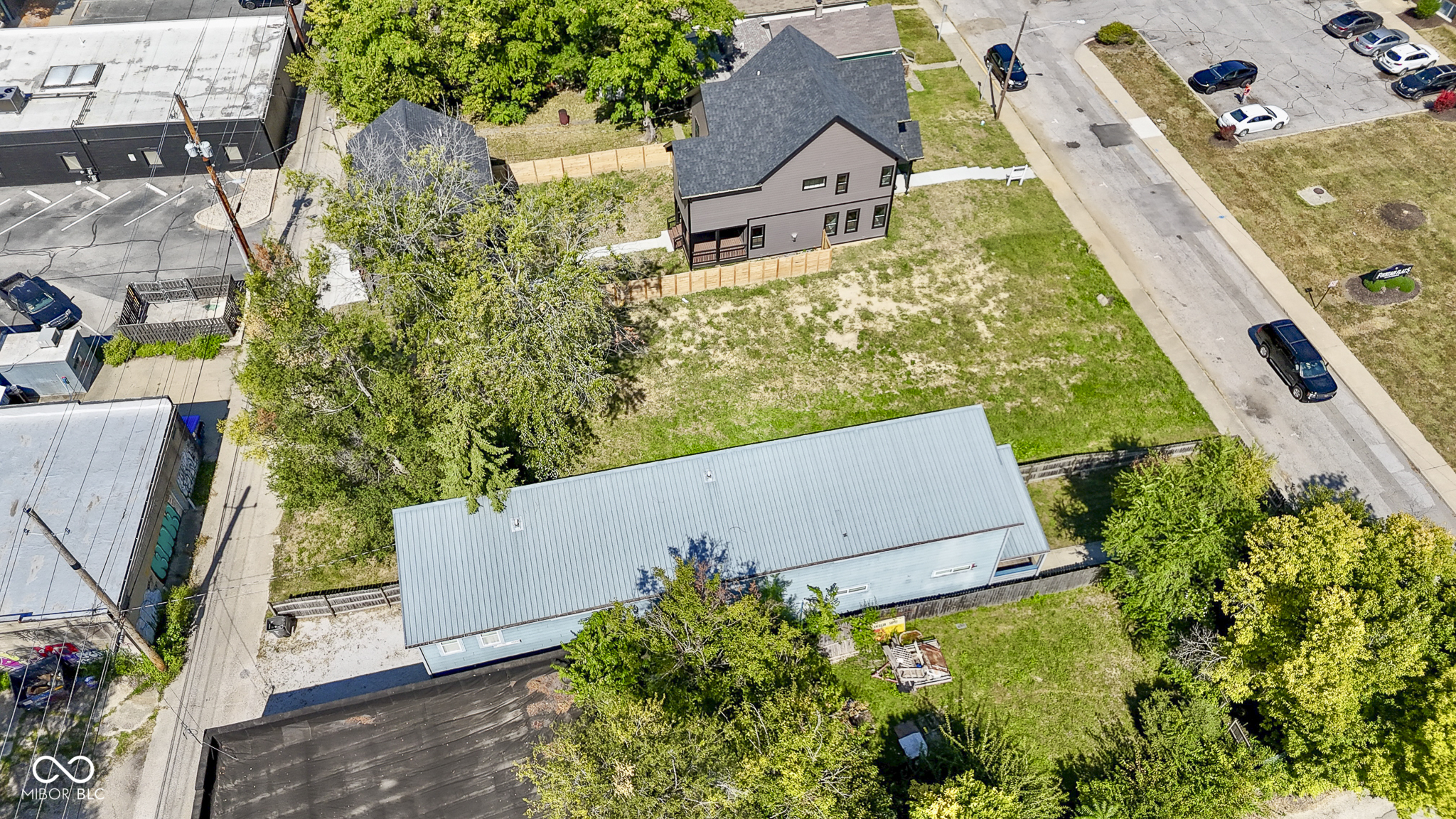 1033 Hosbrook Street, Indianapolis, IN, 46203 photo 5 of 17