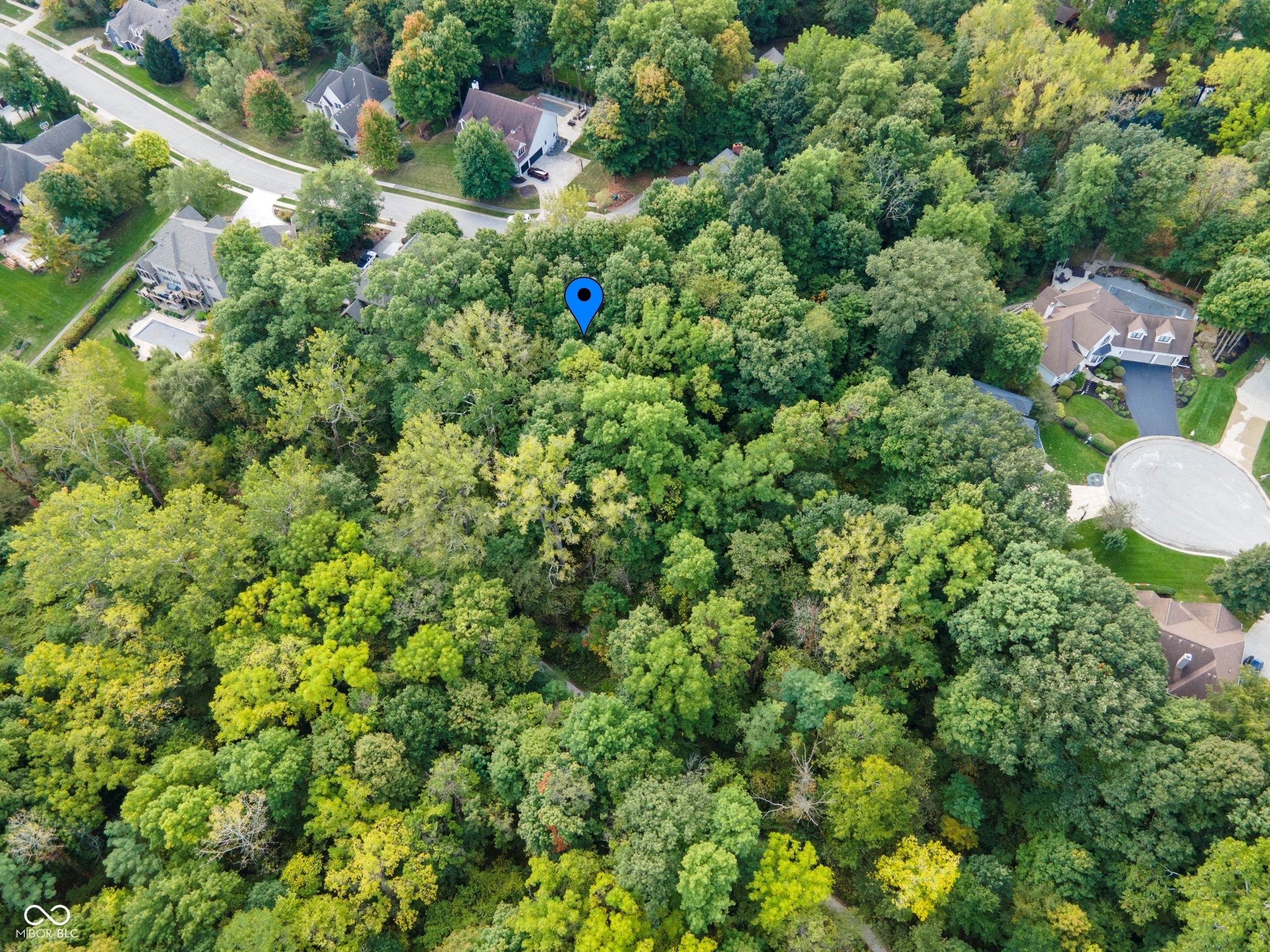 13562 Creekridge Lane, Fishers, IN, 46055 photo 5 of 36