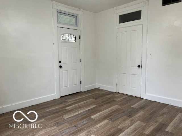 83 E Walnut Street, Fountaintown, IN, 46130 photo 5 of 57