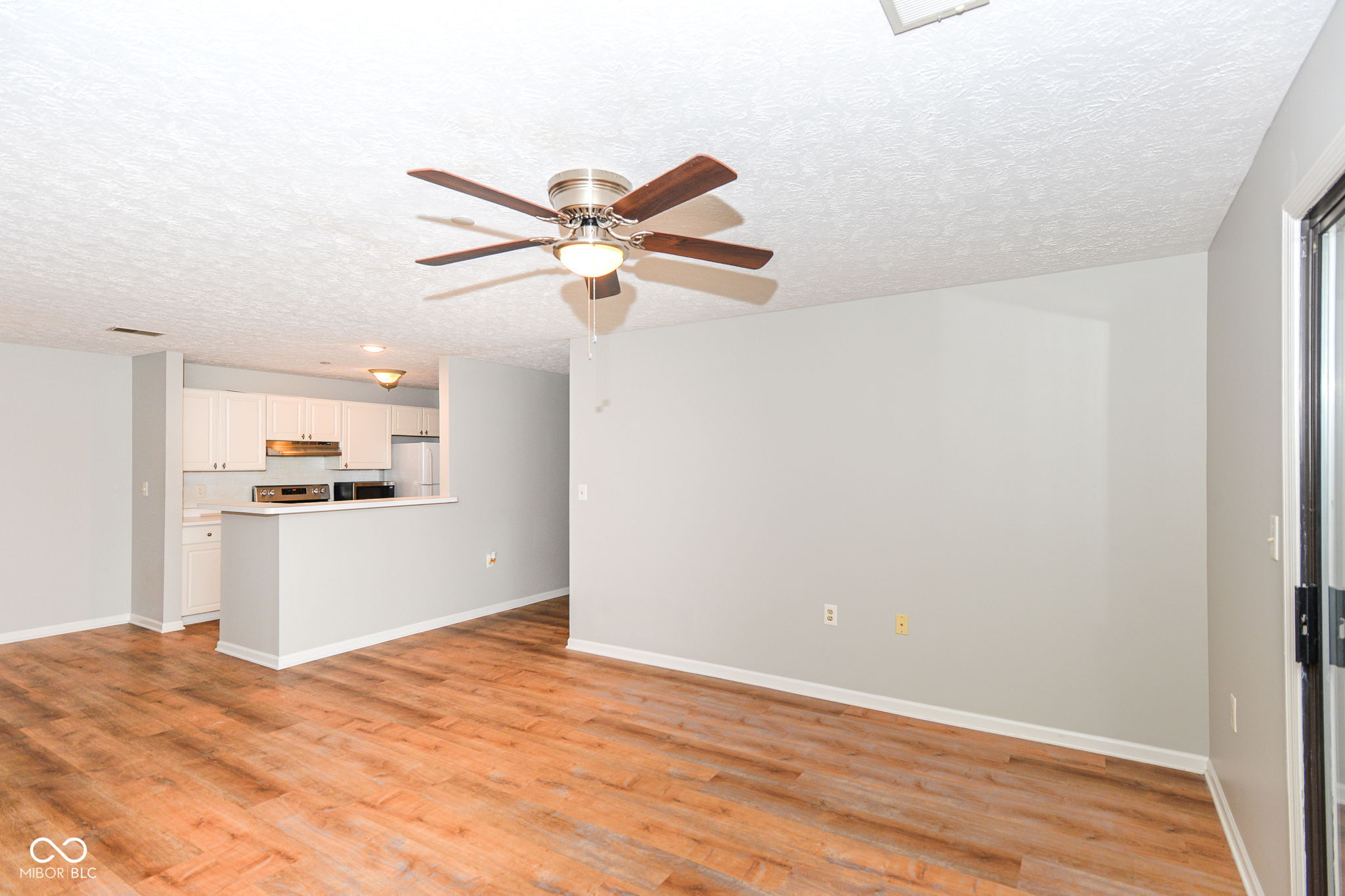 8820 Yardley Court #205, Indianapolis, IN, 46268 photo 5 of 30