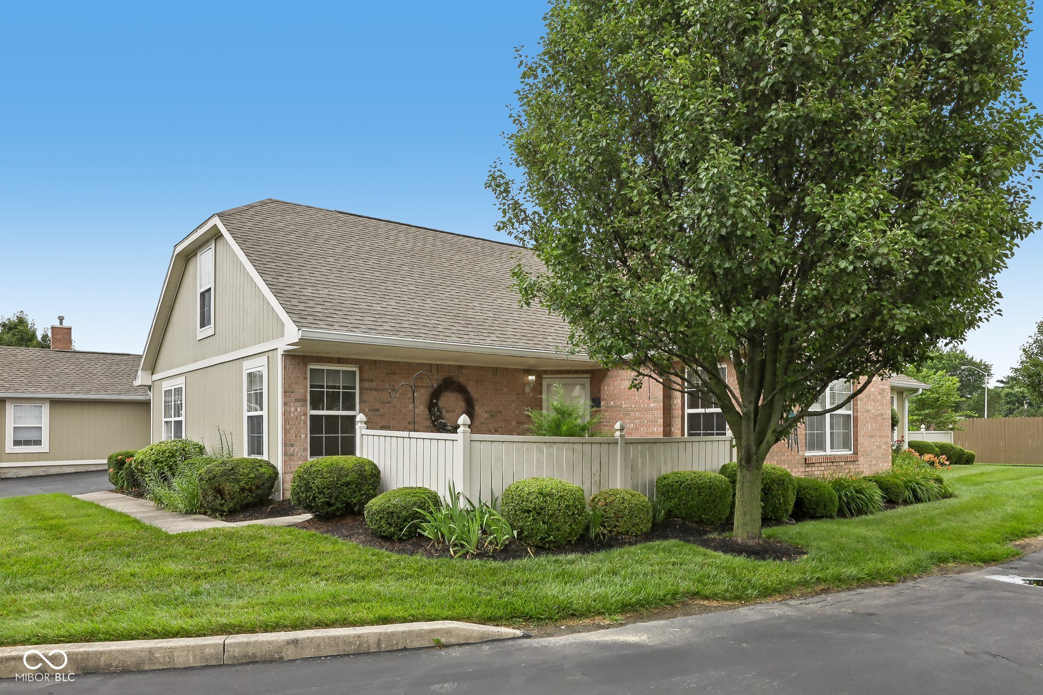 7347 Chapel Villas Lane #UNIT B, Indianapolis, IN, 46214 photo 5 of 47