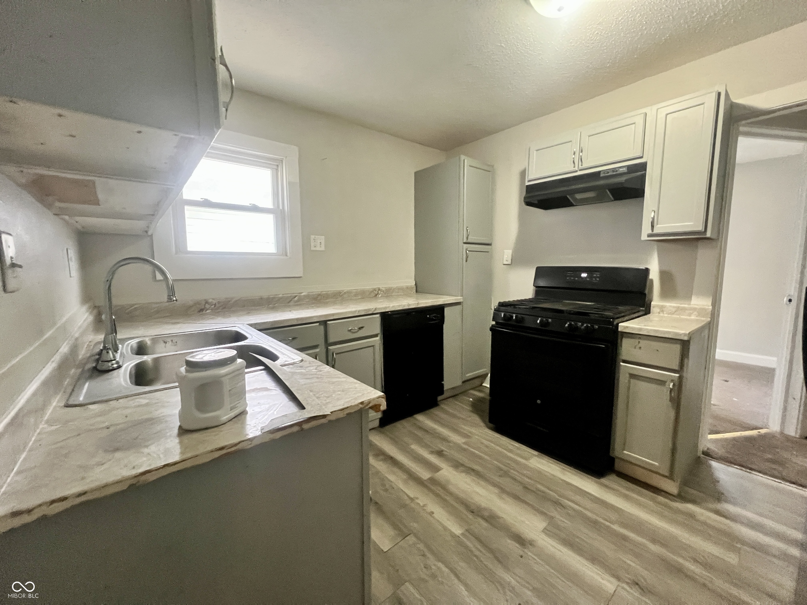 1539 Wade Street, Indianapolis, IN, 46203 photo 5 of 28