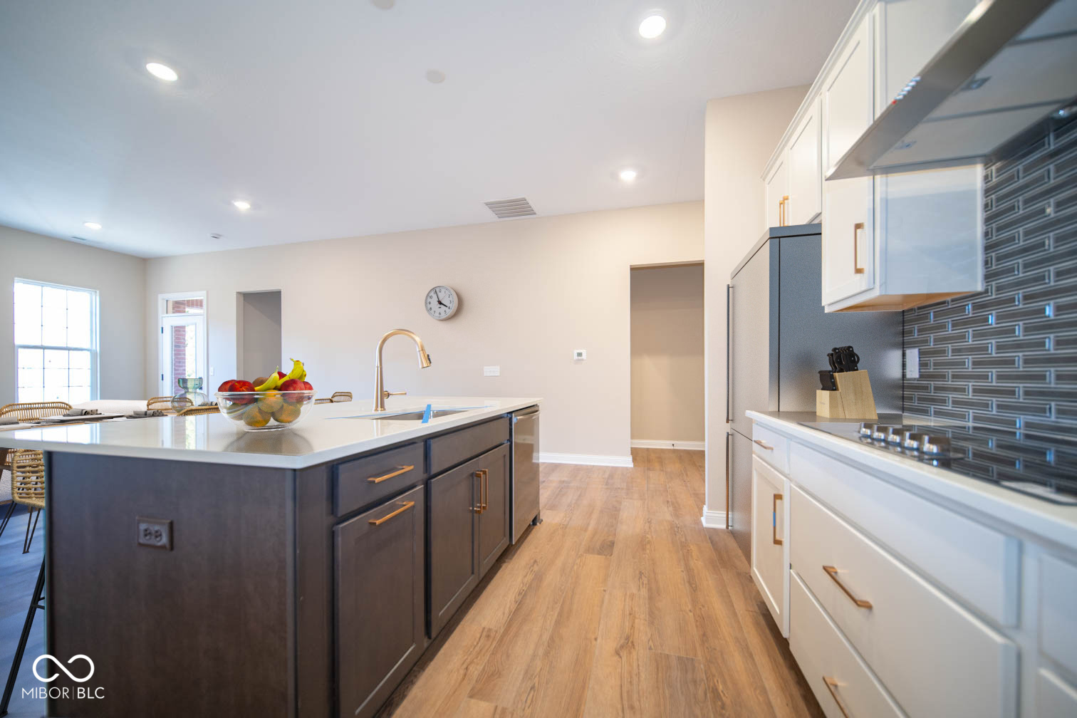 7942 Beaumont Green Place, Indianapolis, IN, 46250 photo 5 of 39