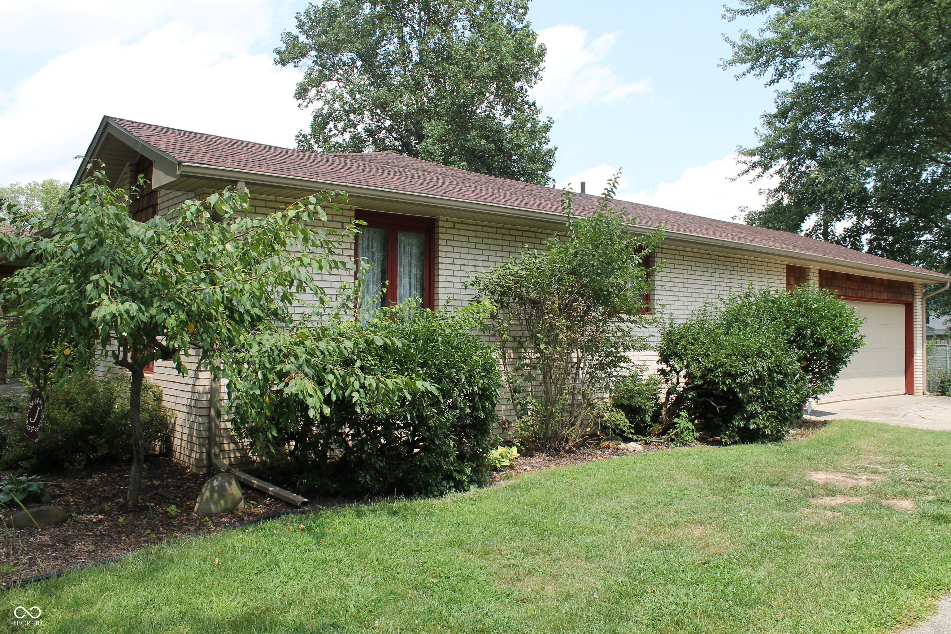 441 Mutton Creek Drive, Seymour, IN, 47274 photo 5 of 41