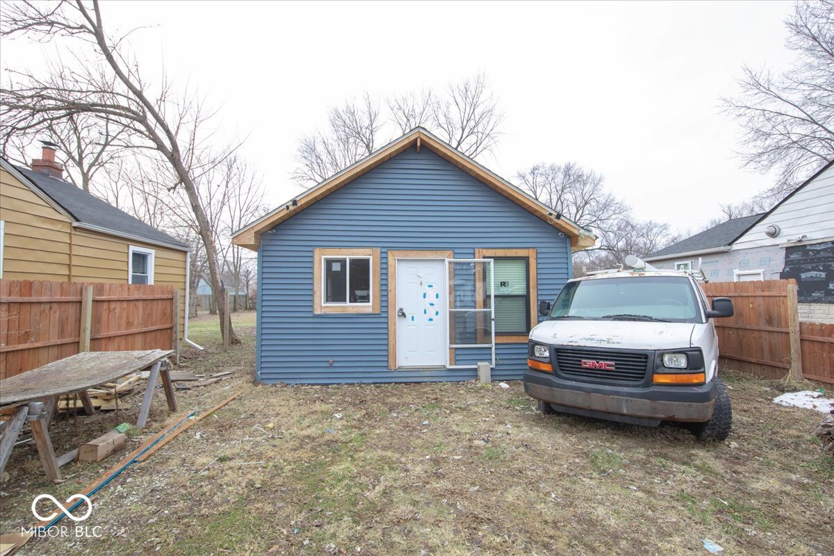 2022 N Alton Avenue, Indianapolis, IN, 46222 photo 5 of 20