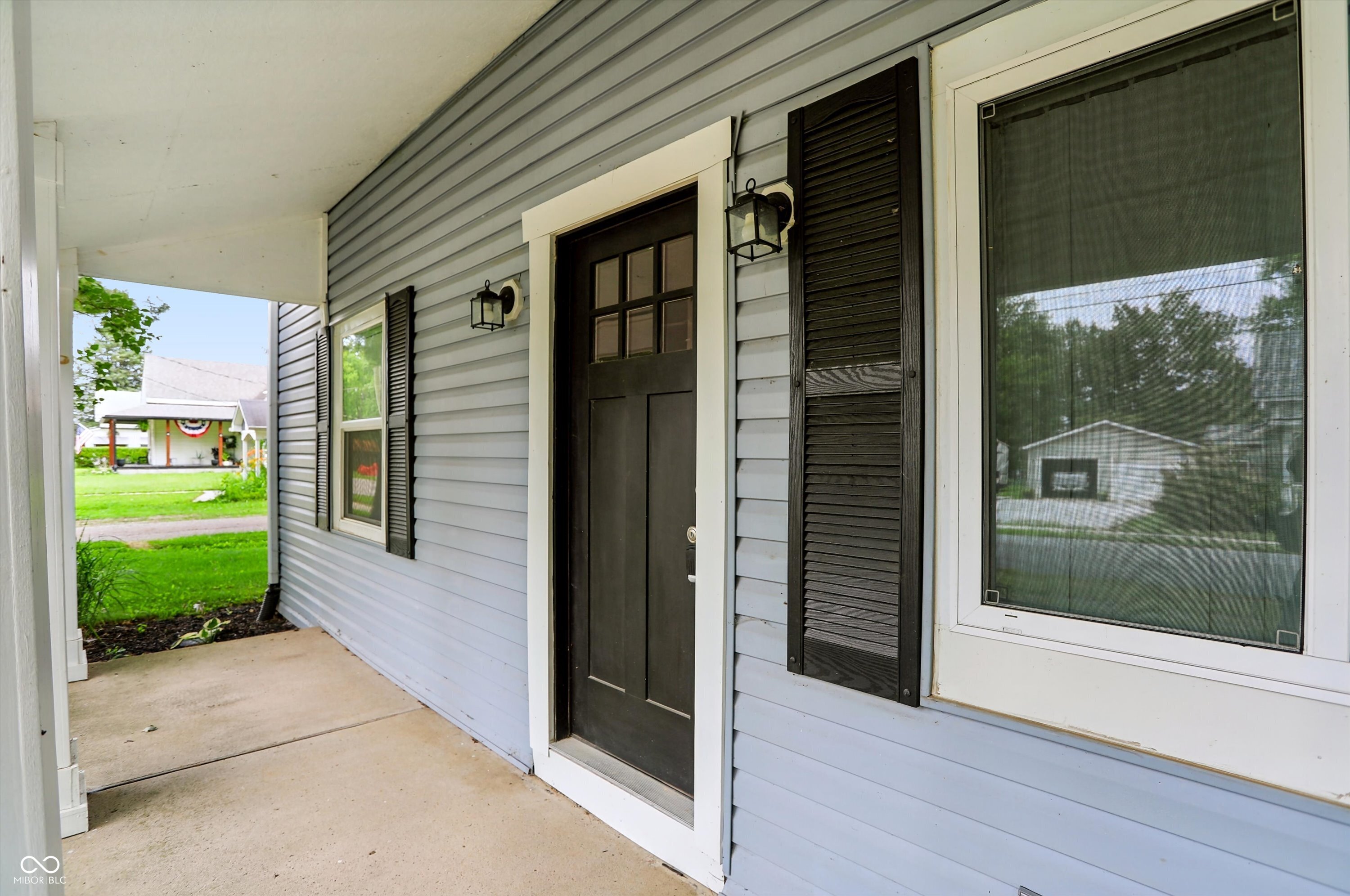 307 E Wall Street, Advance, IN, 46102 photo 5 of 64