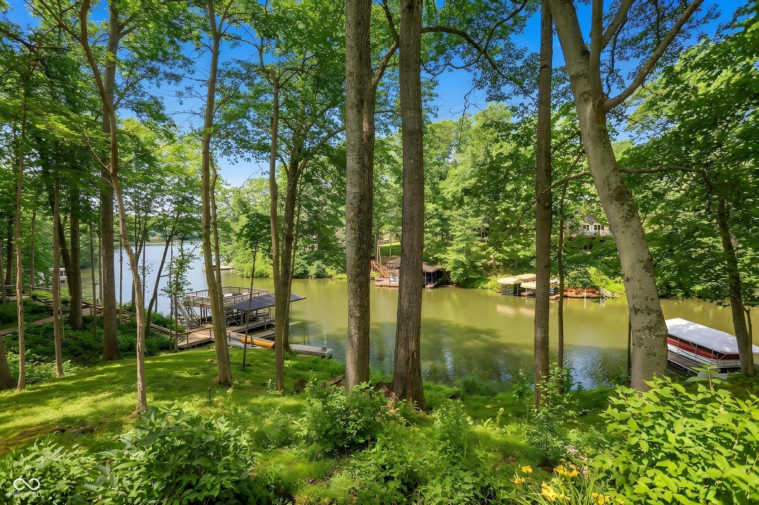 7476 S Susan Lane, Trafalgar, IN, 46181 photo 5 of 50