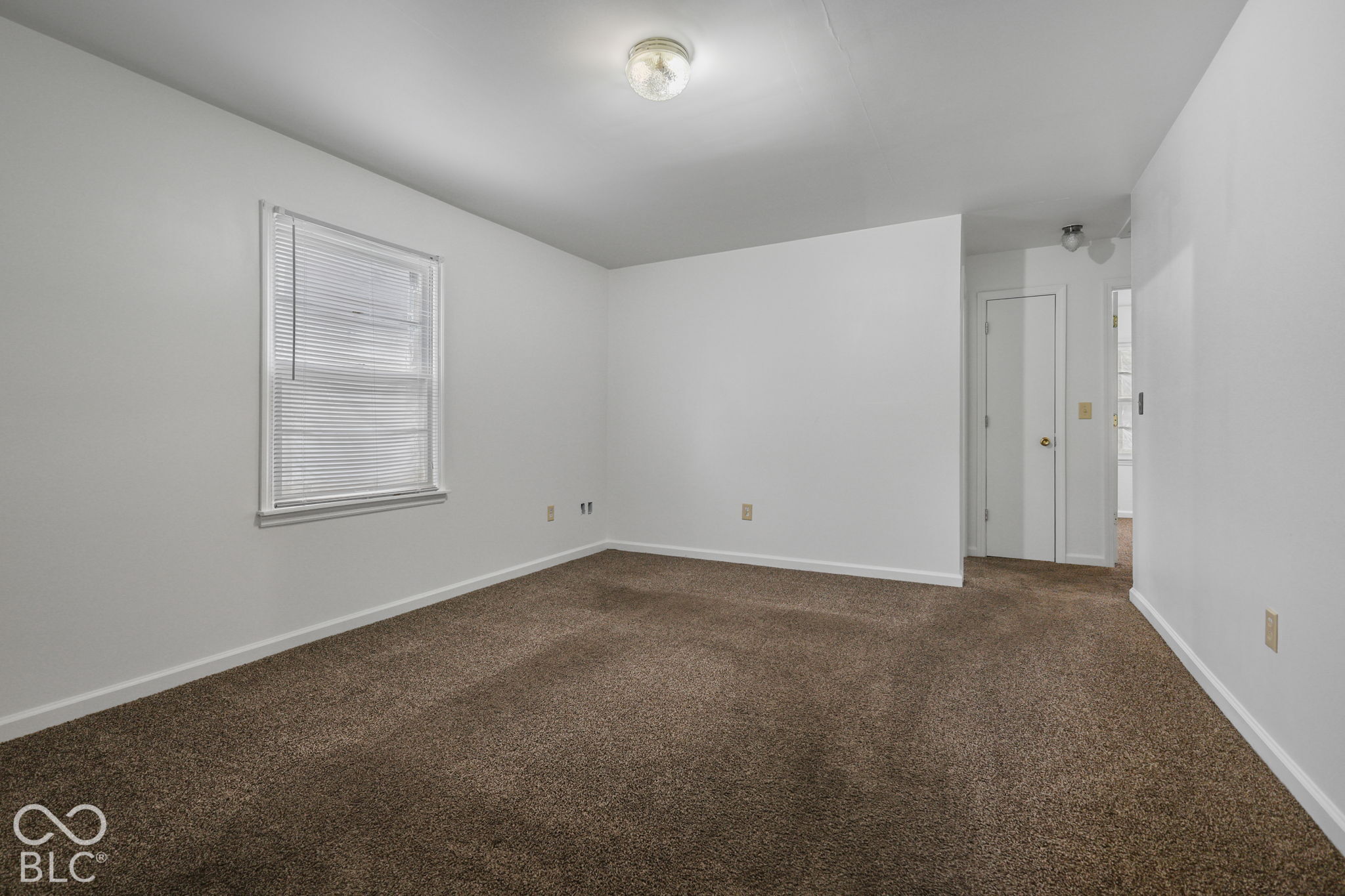 1116 N Berwick Avenue, Indianapolis, IN, 46222 photo 5 of 30