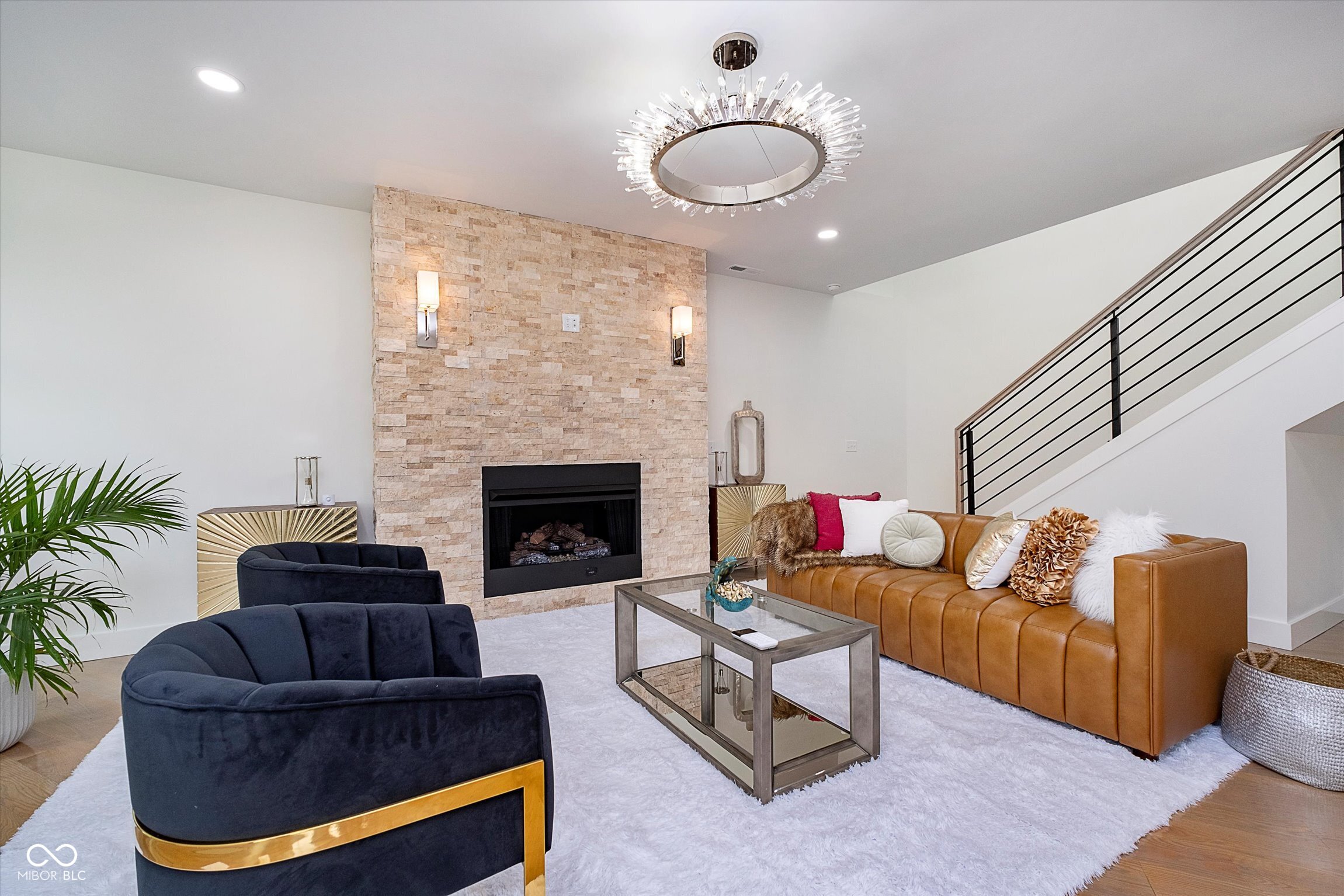 2130 Brookside Parkway North Drive, Indianapolis, IN, 46201 photo 5 of 69