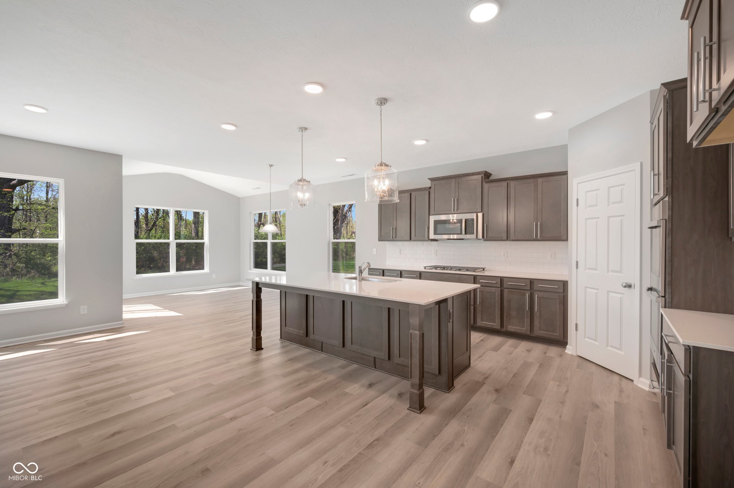 5226 Jacaranda Drive, Indianapolis, IN, 46239 photo 5 of 38