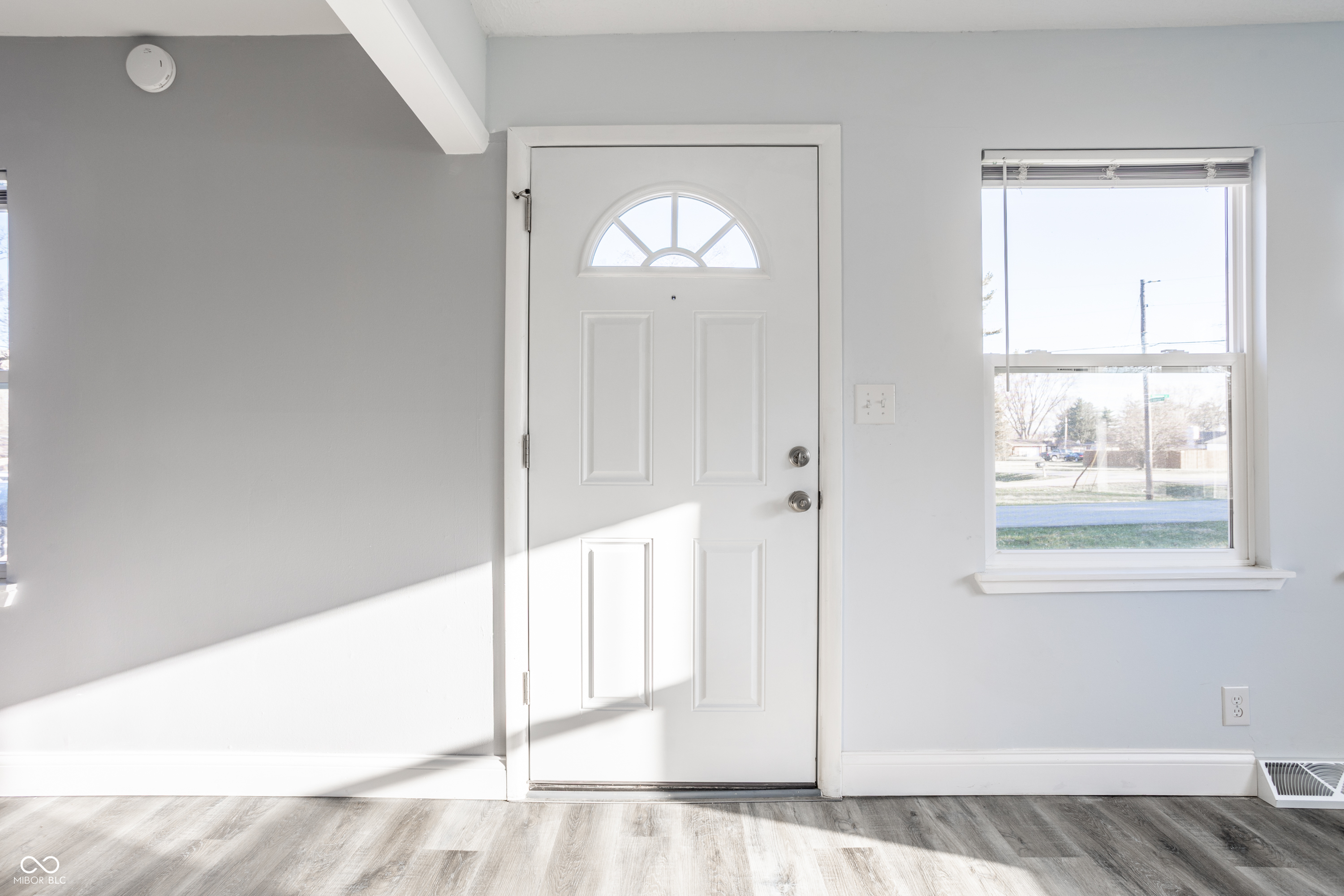 5760 Grandview Drive, Indianapolis, IN, 46228 photo 5 of 29