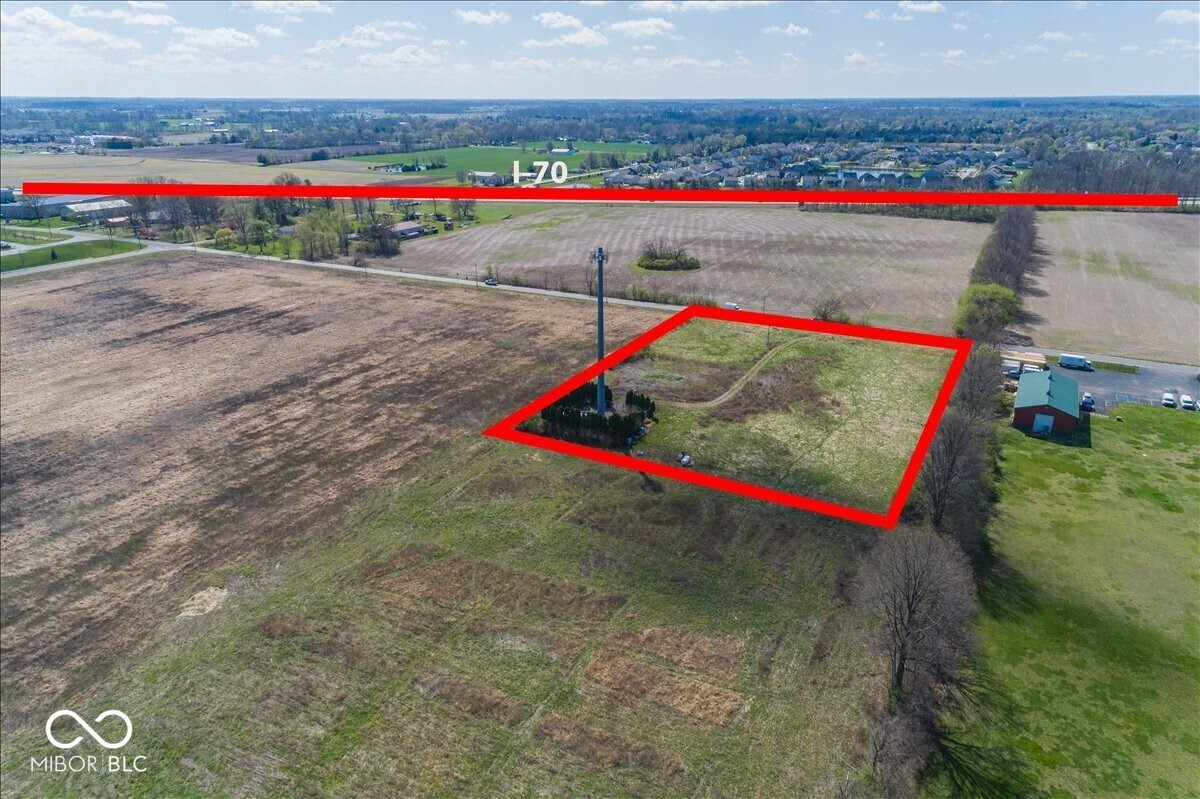 7716 W 200 N, Greenfield, IN, 46140 photo 5 of 26