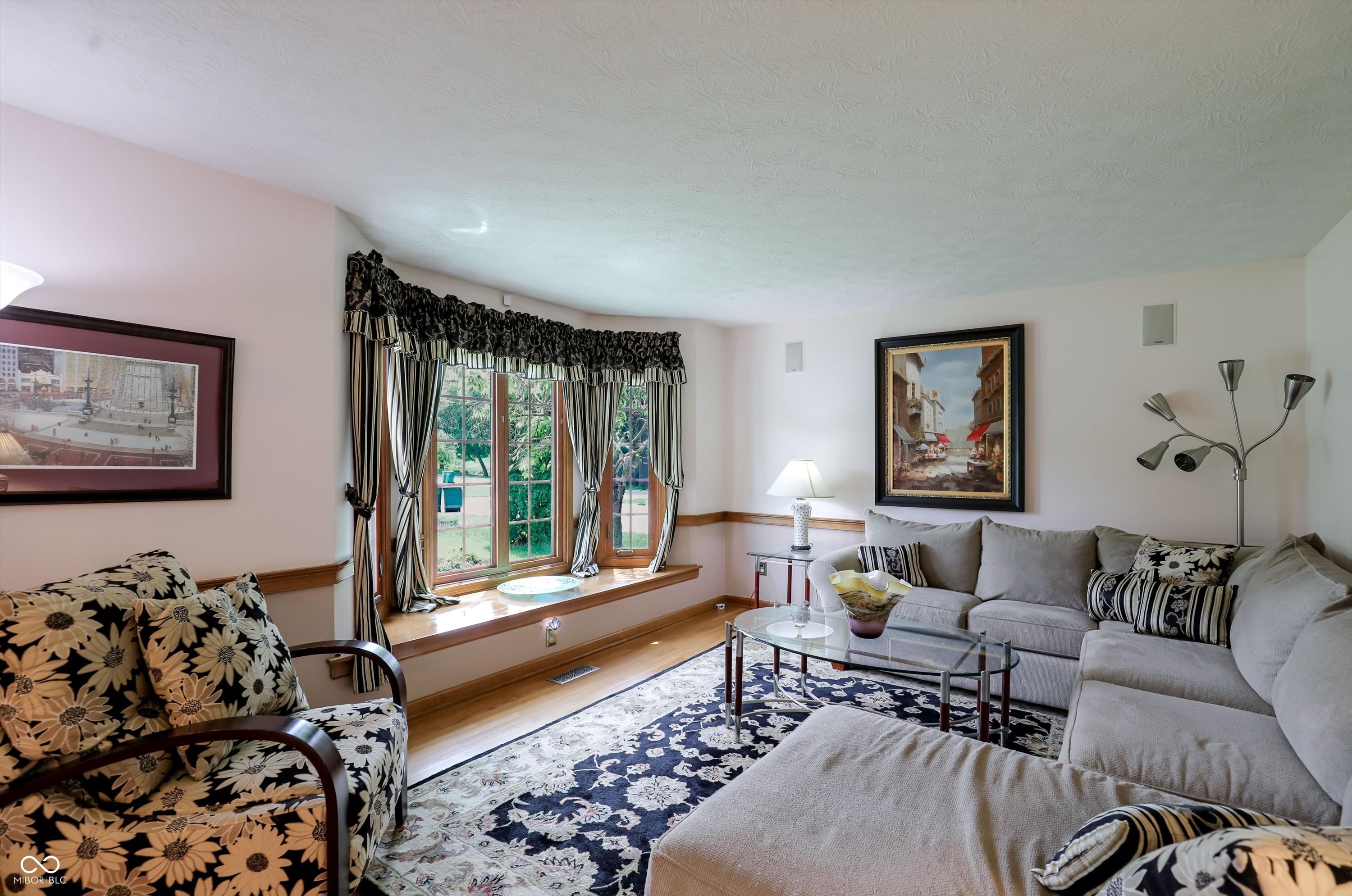 214 Yorkshire Boulevard W, Indianapolis, IN, 46229 photo 5 of 65