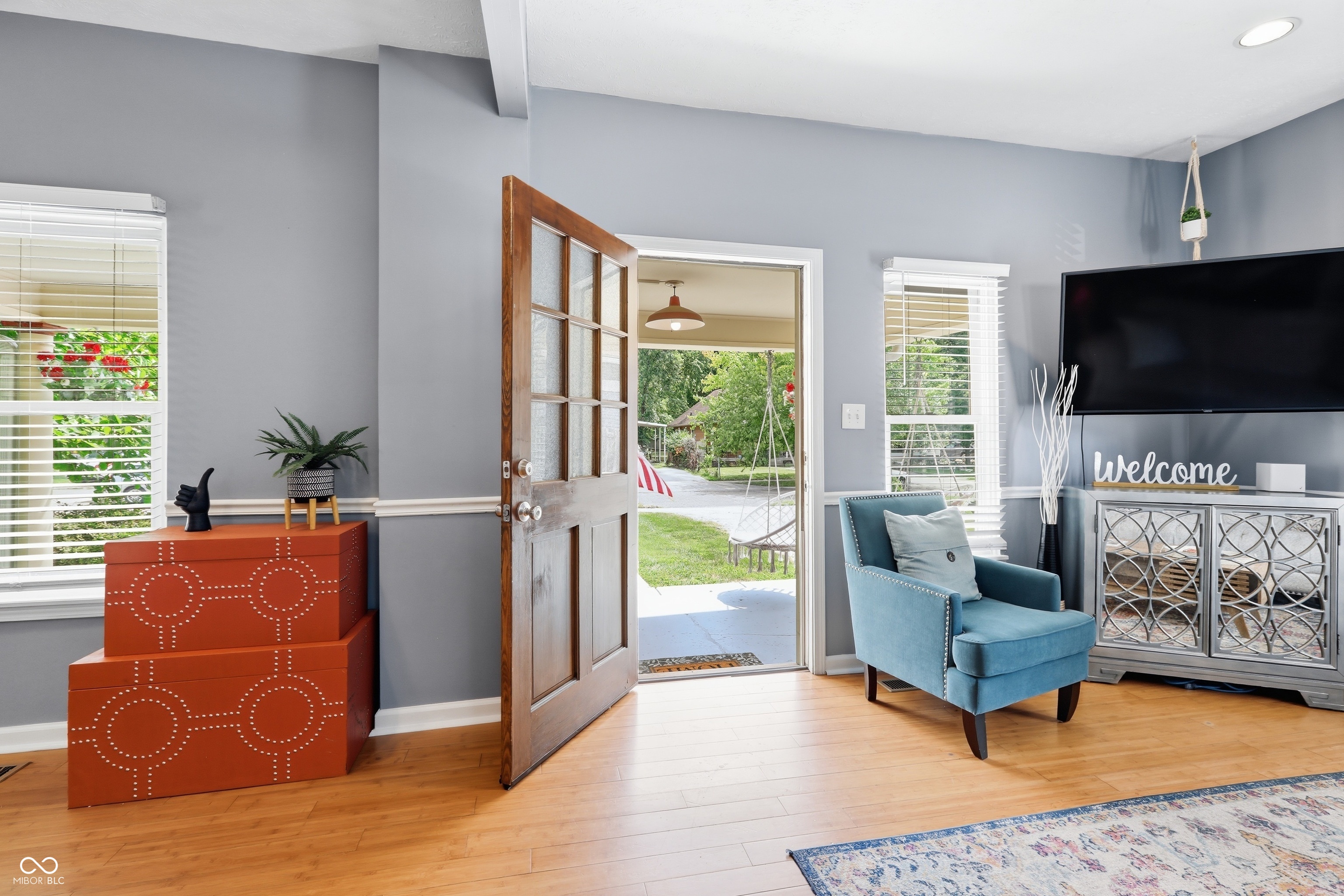 5858 Dewey Avenue, Indianapolis, IN, 46219 photo 5 of 59