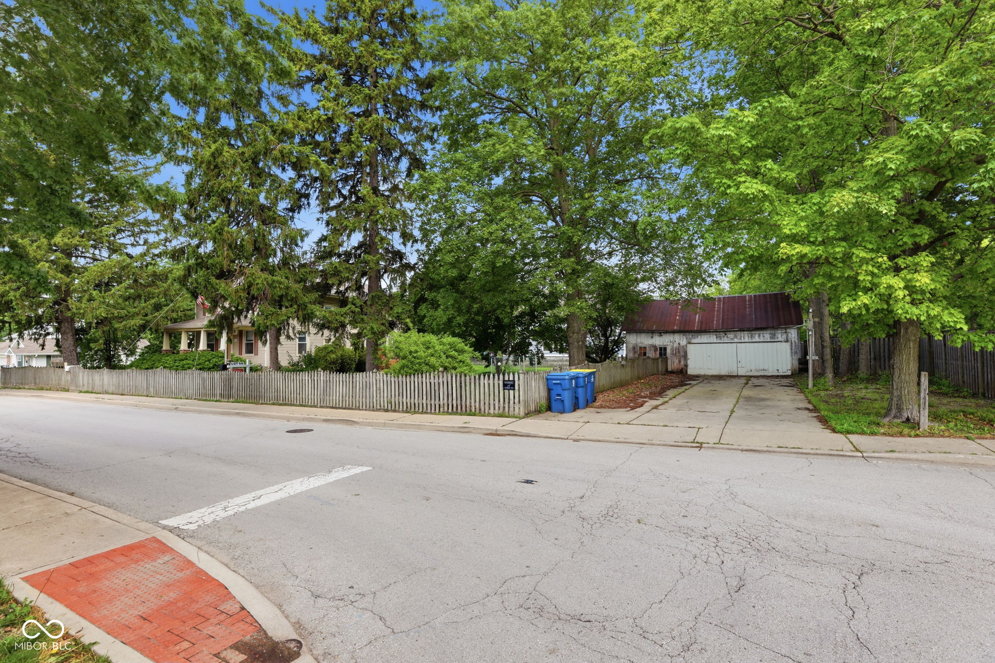 320 2nd Street NE, Carmel, IN, 46032 photo 5 of 28